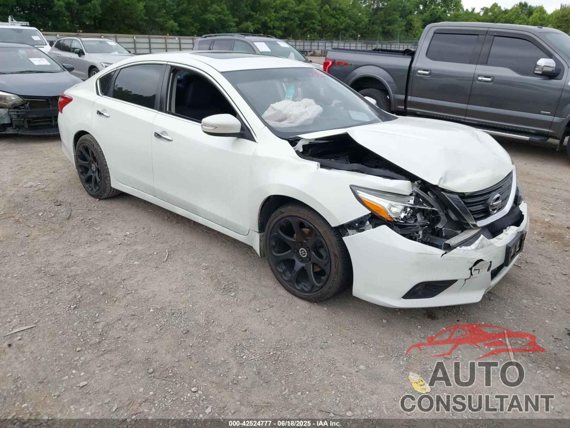 NISSAN ALTIMA 2017 - 1N4AL3AP2HC250042