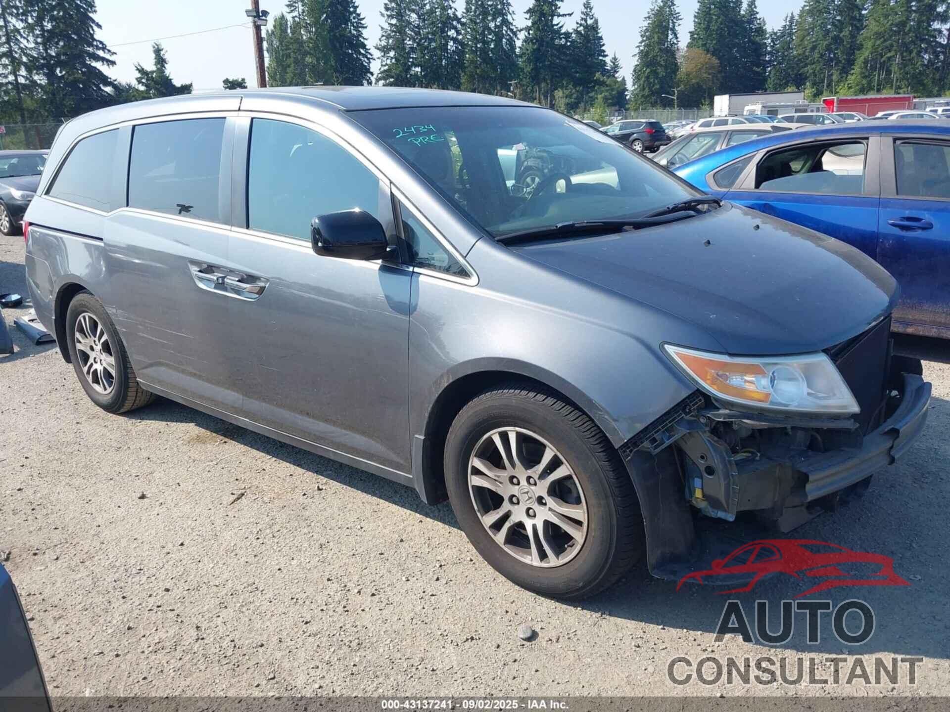 HONDA ODYSSEY 2013 - 5FNRL5H6XDB064624