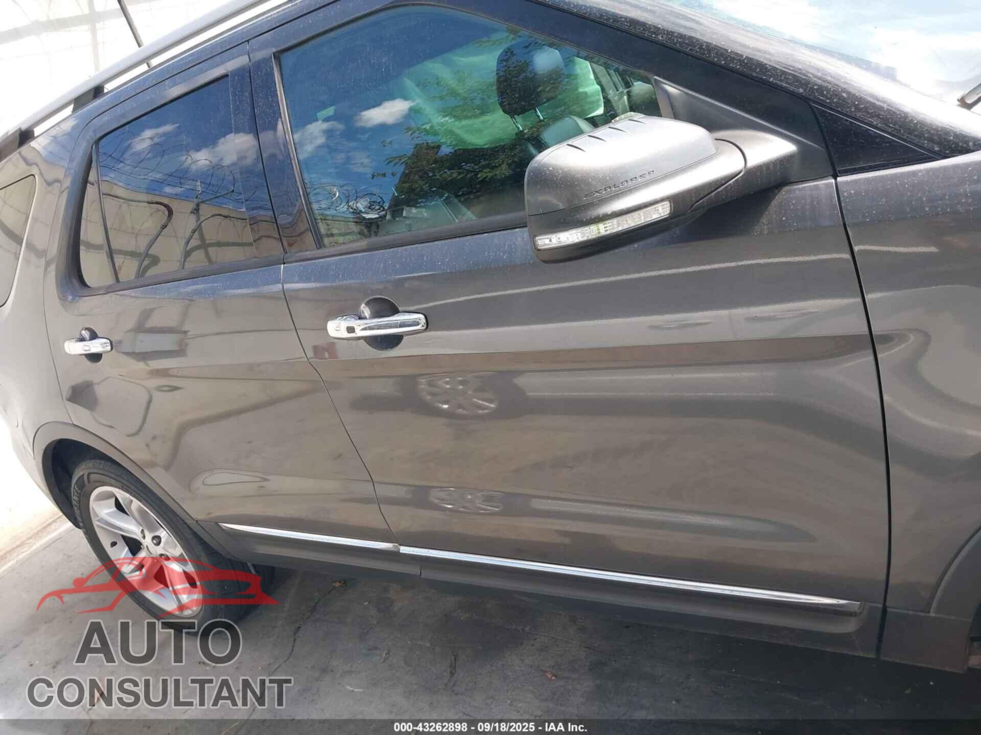 FORD EXPLORER 2015 - 1FM5K7F80FGA15552