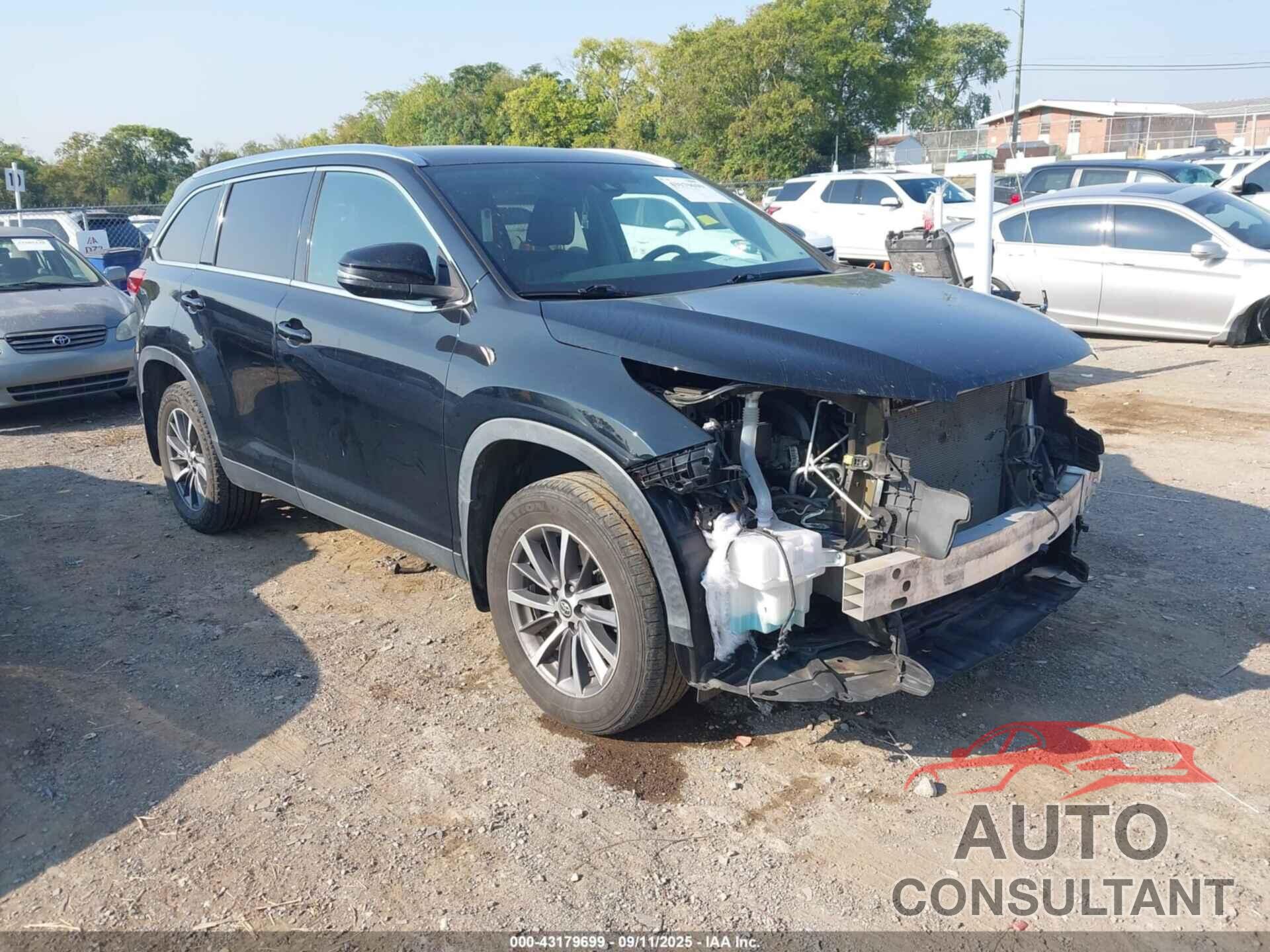 TOYOTA HIGHLANDER 2019 - 5TDJZRFH8KS588662