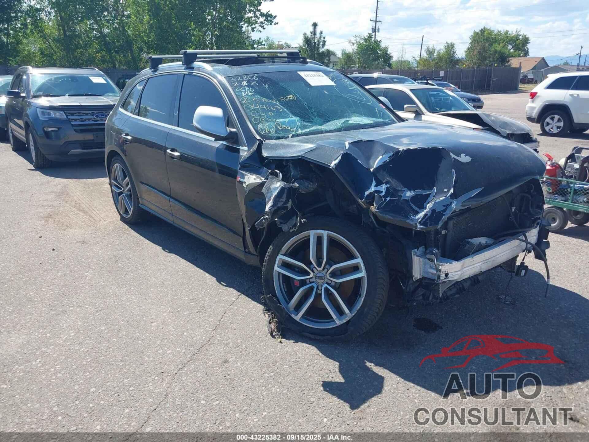 AUDI SQ5 2015 - WA1VGAFP6FA049163