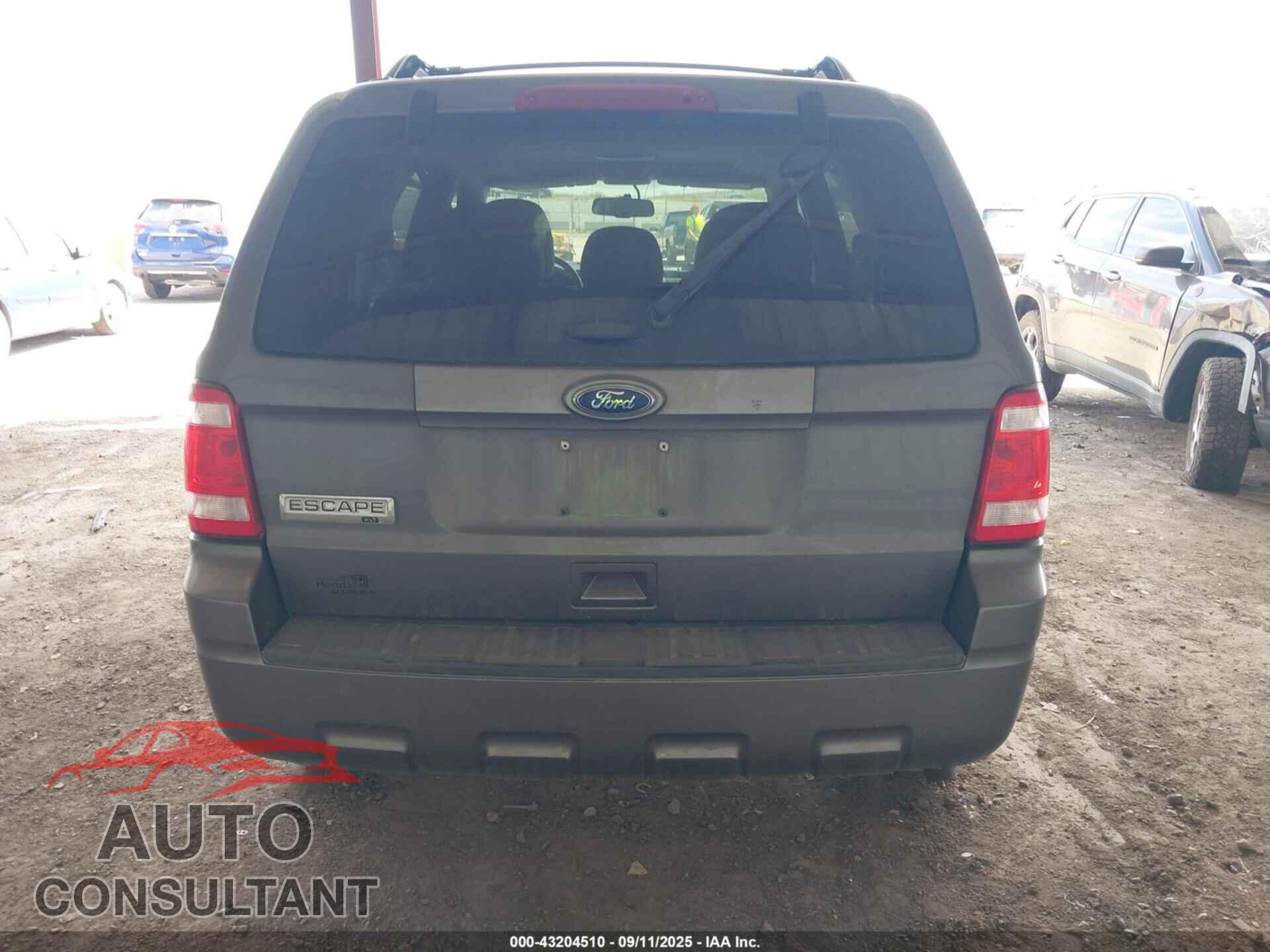 FORD ESCAPE 2011 - 1FMCU0D74BKB52827