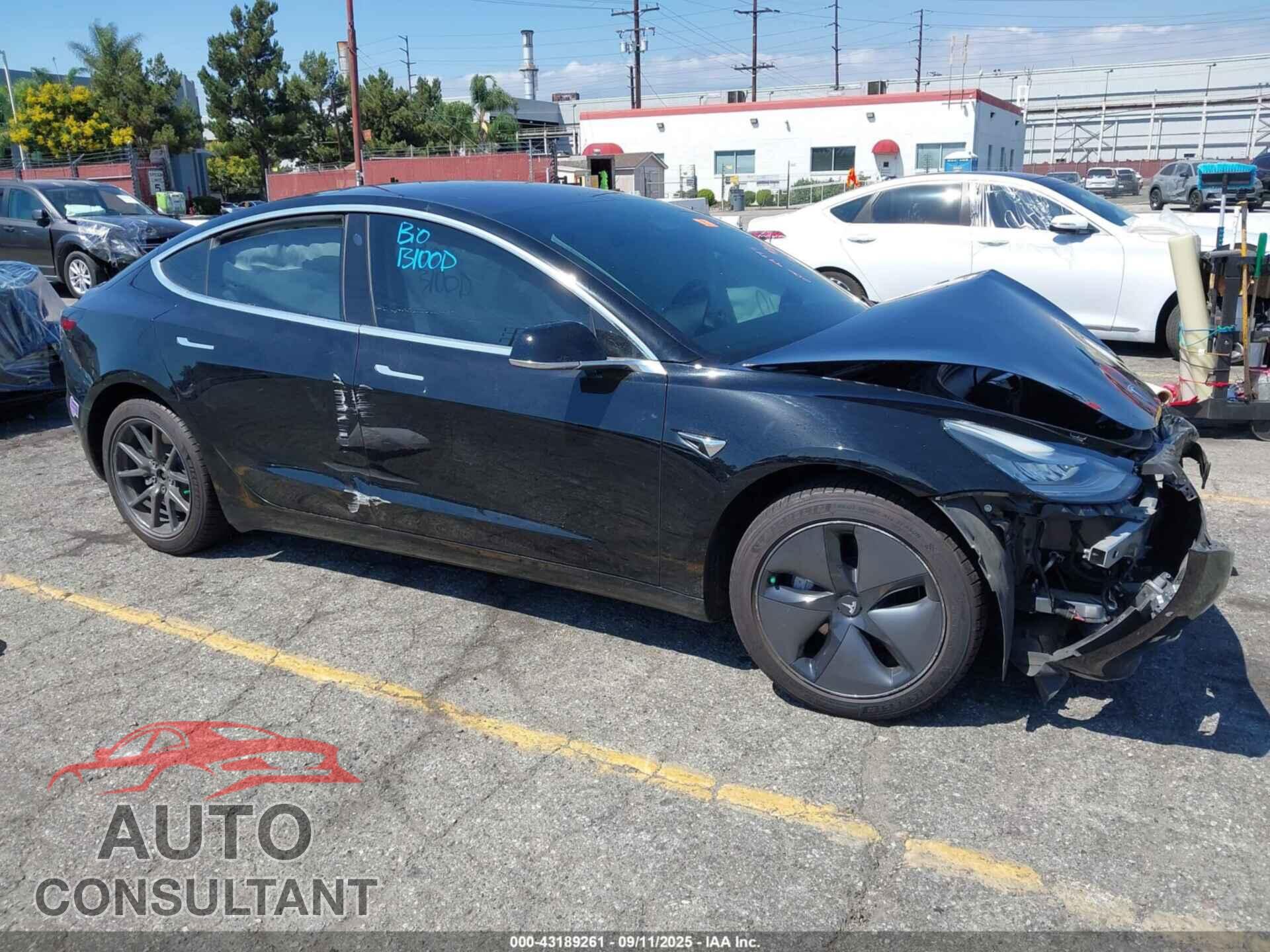 TESLA MODEL 3 2018 - 5YJ3E1EA0JF155267