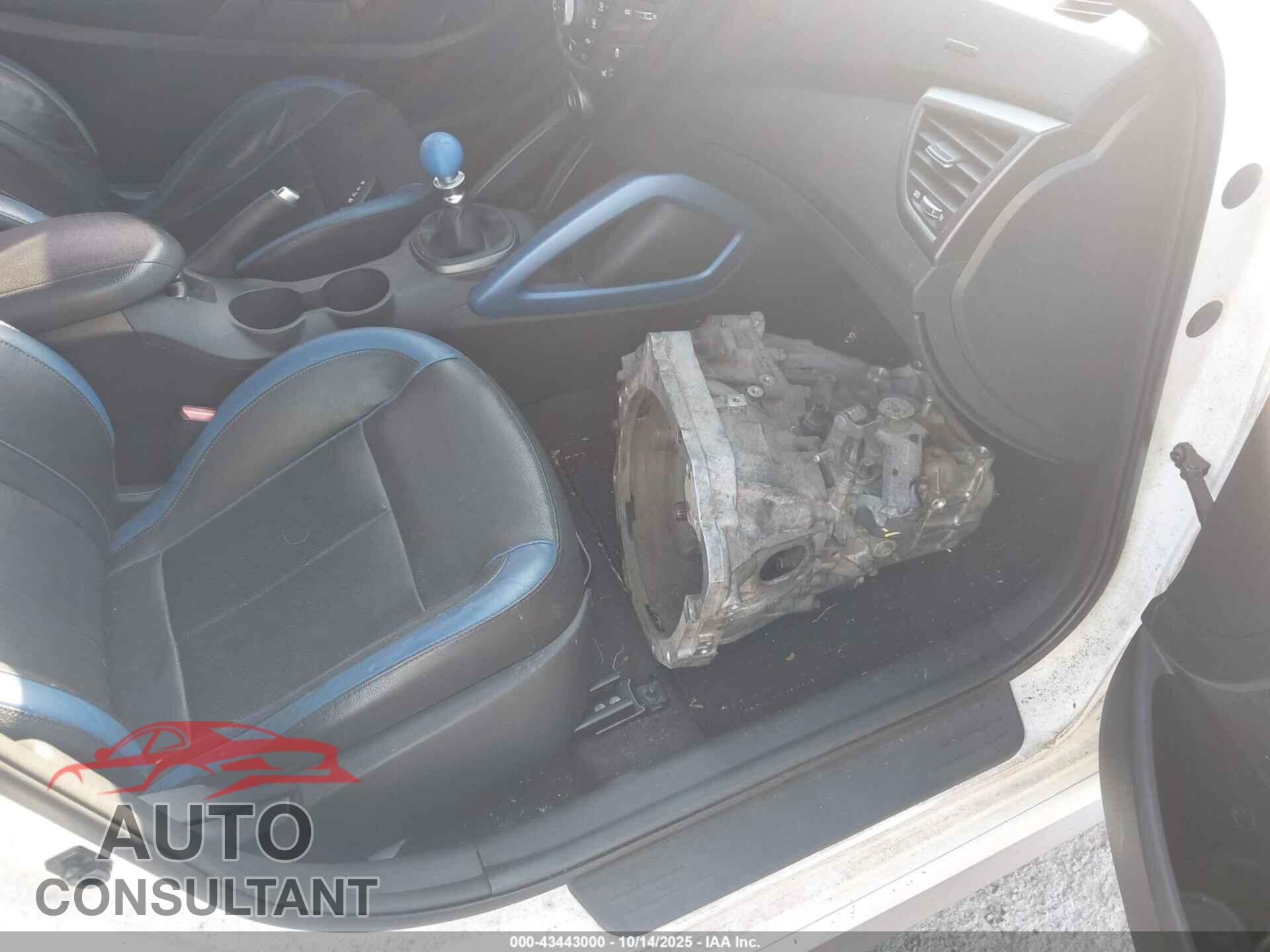HYUNDAI VELOSTER 2014 - KMHTC6AE1EU192591