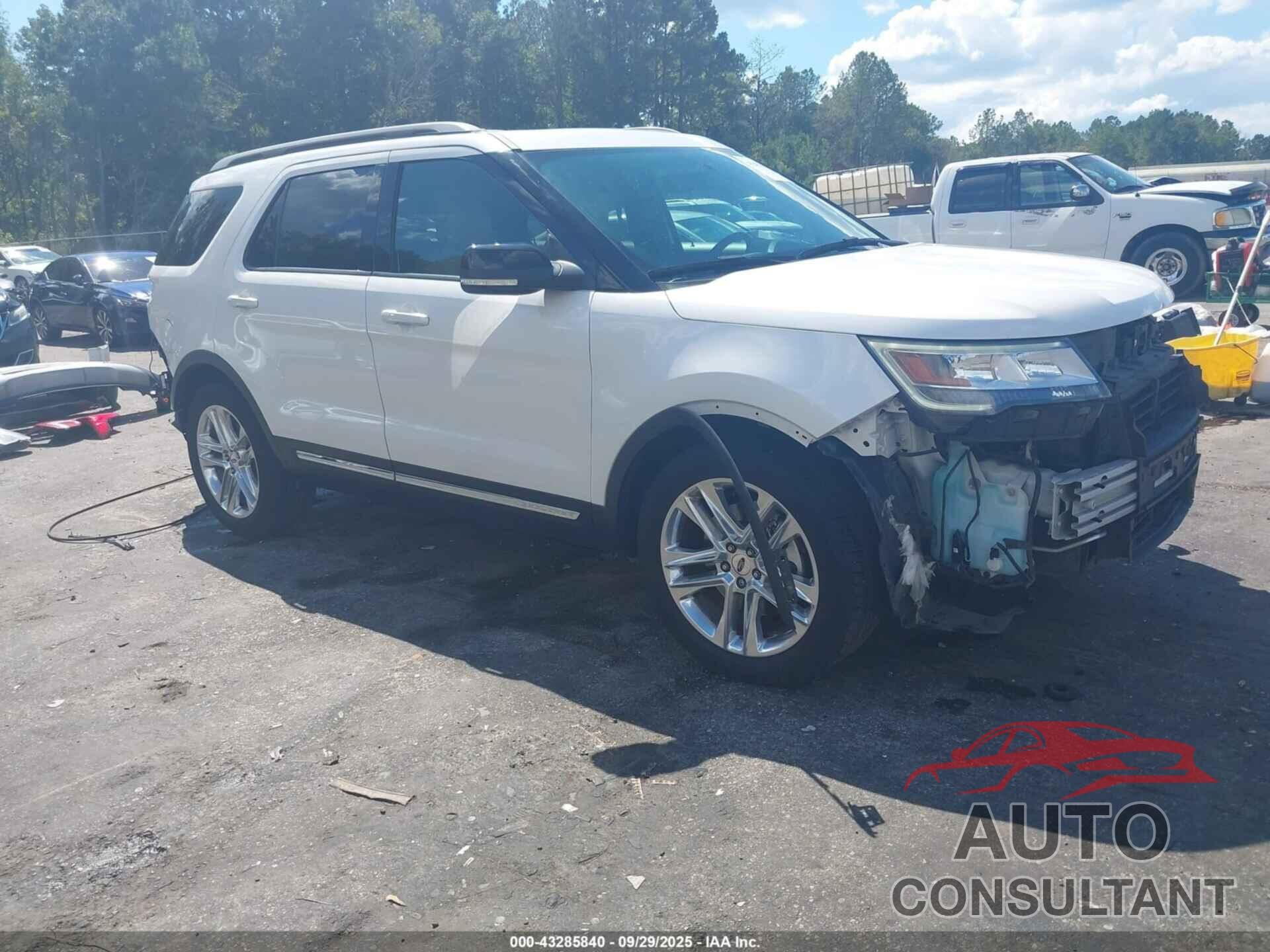 FORD EXPLORER 2017 - 1FM5K7D8XHGD35497