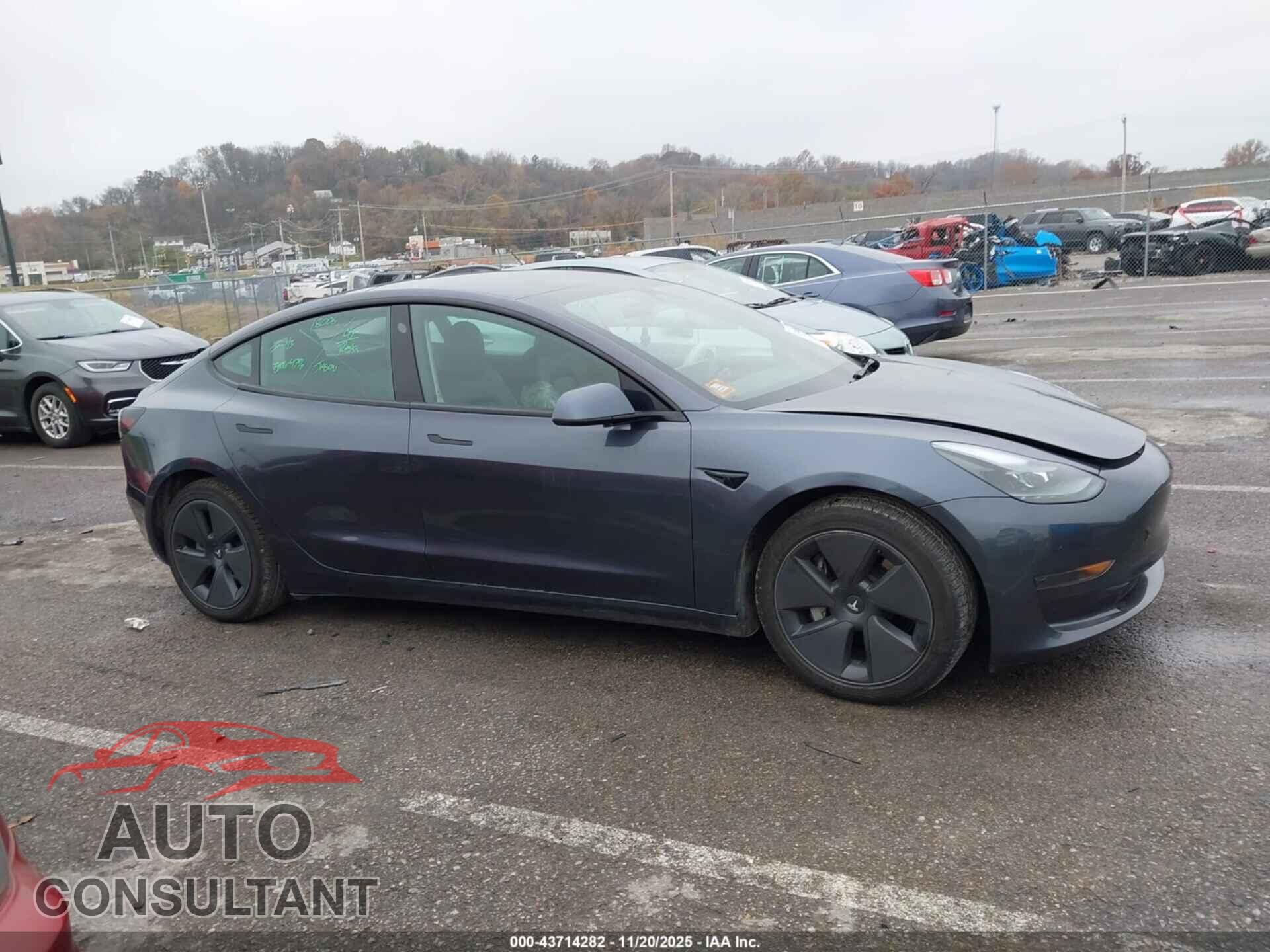 TESLA MODEL 3 2023 - 5YJ3E1EA8PF656299
