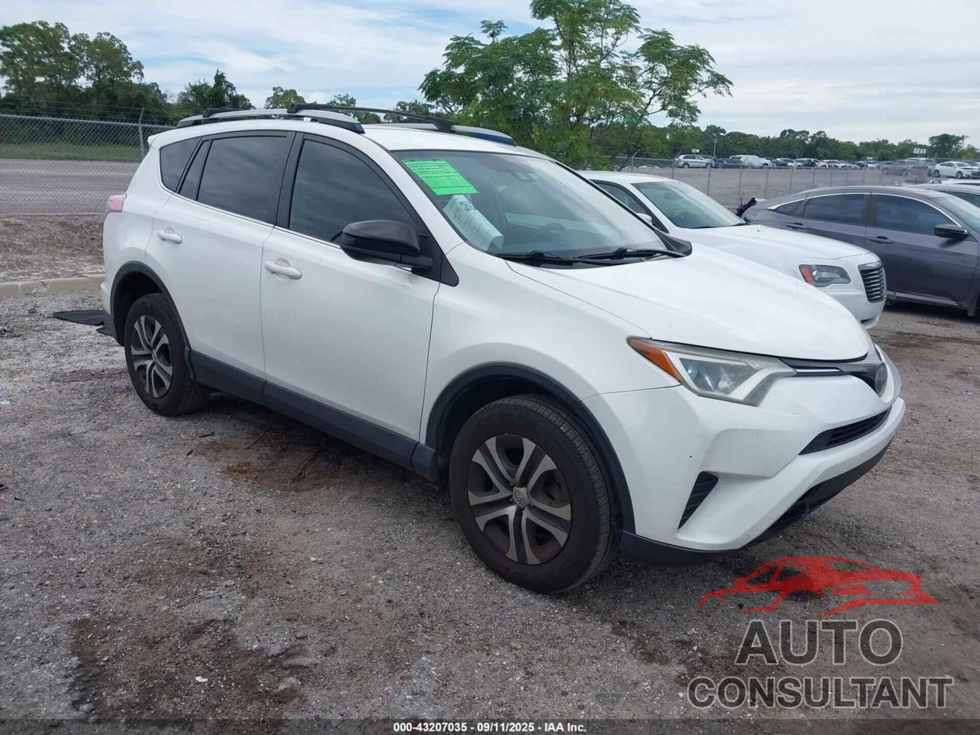 TOYOTA RAV4 2017 - JTMZFREV4HJ132375
