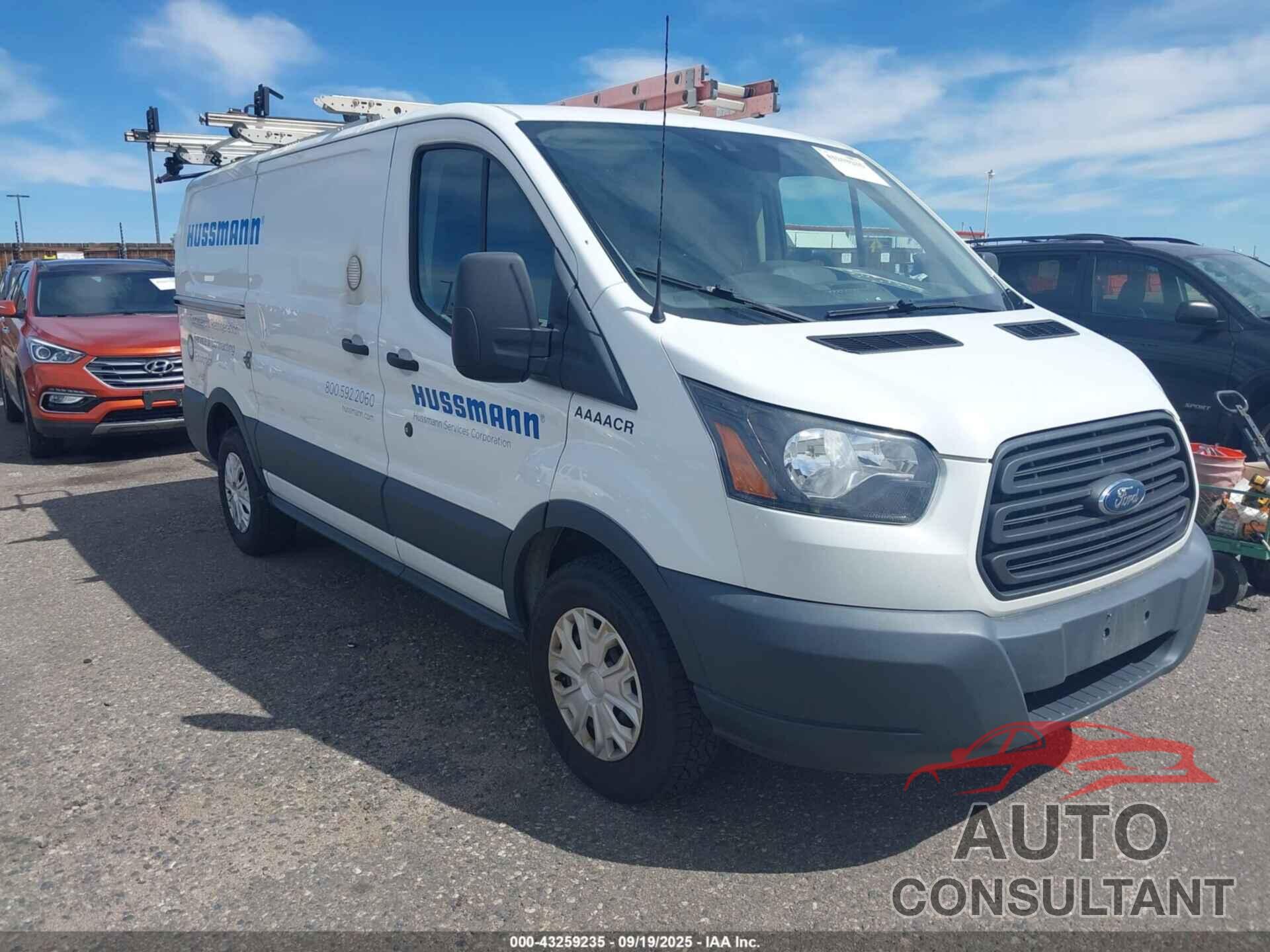FORD TRANSIT-250 2017 - 1FTYR1YM0HKB49210