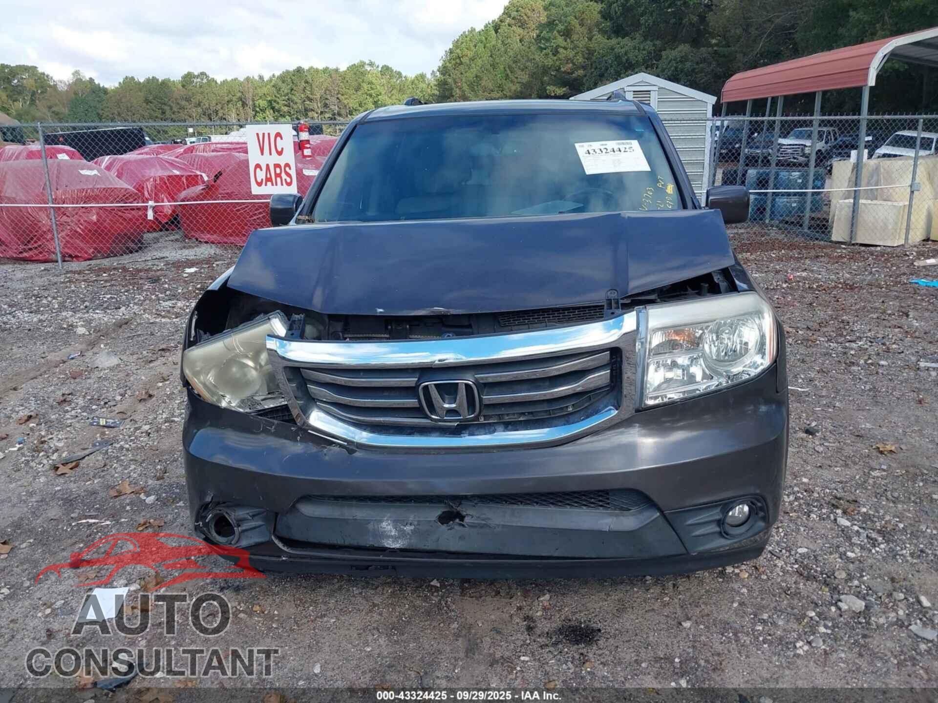 HONDA PILOT 2013 - 5FNYF4H59DB013703