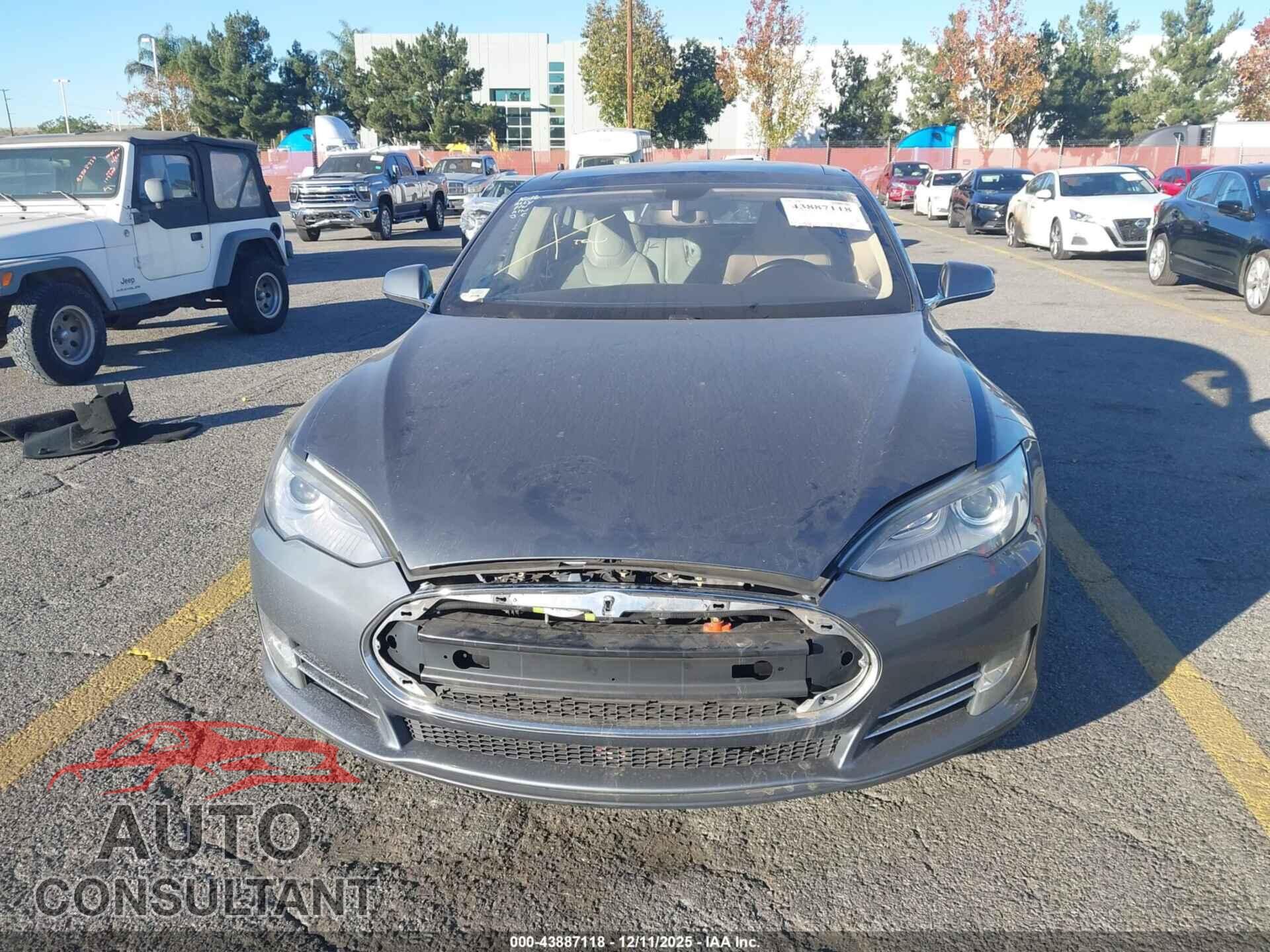 TESLA MODEL S 2013 - 5YJSA1CN0DFP14088