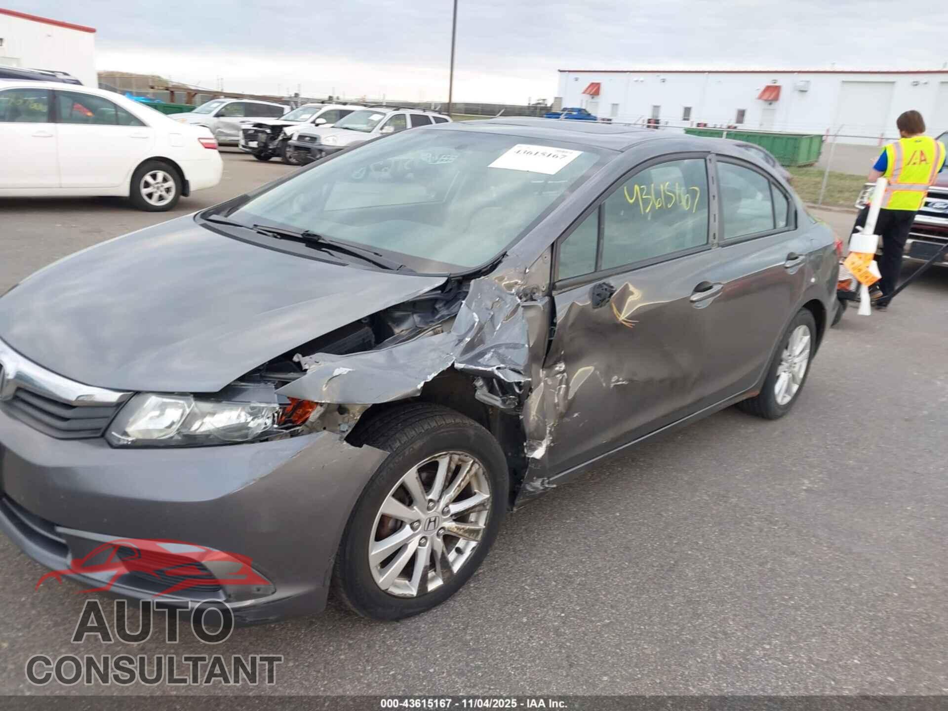 HONDA CIVIC 2012 - 19XFB2F88CE011904