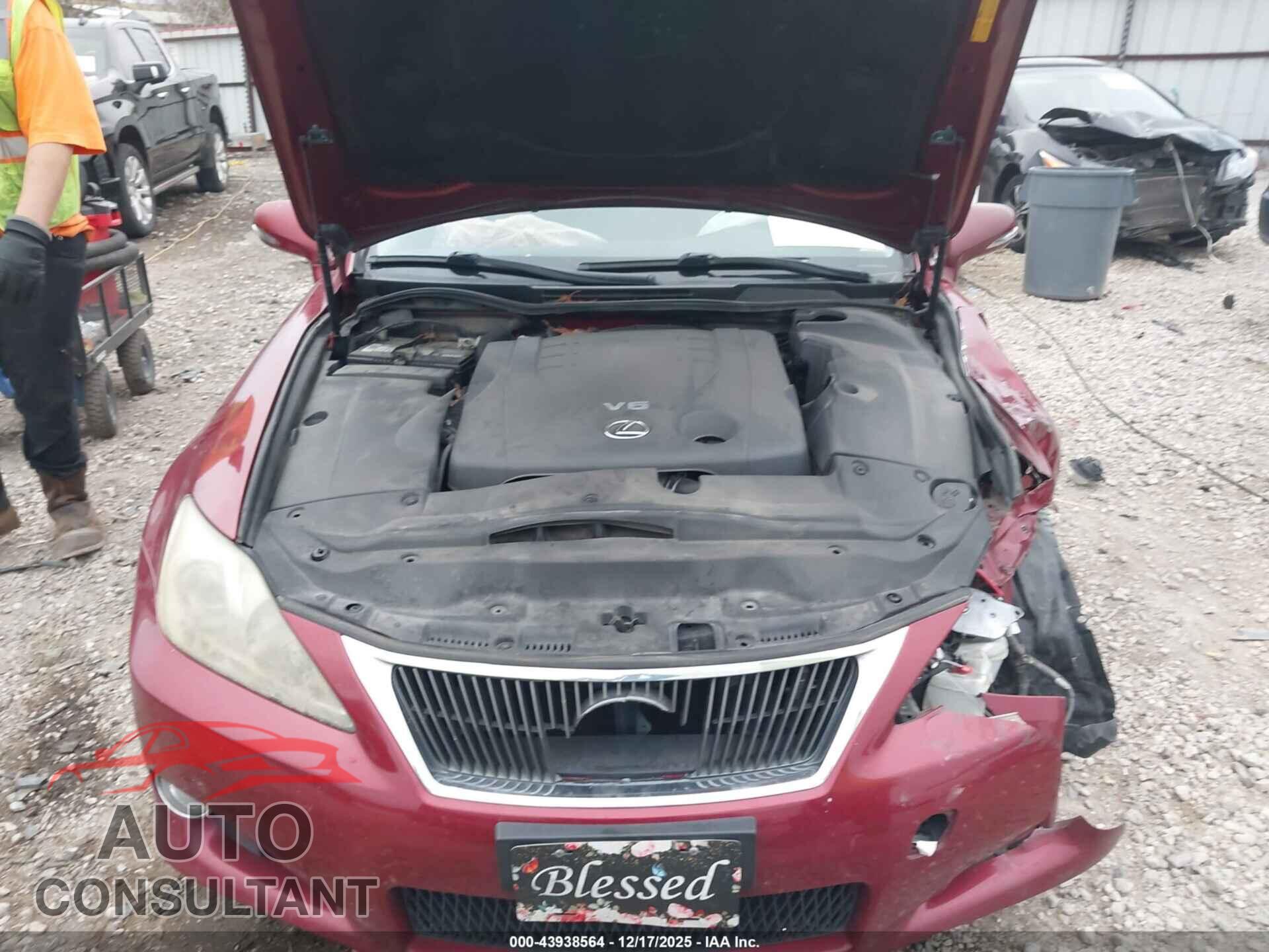 LEXUS IS 250C 2010 - JTHFF2C29A2507596