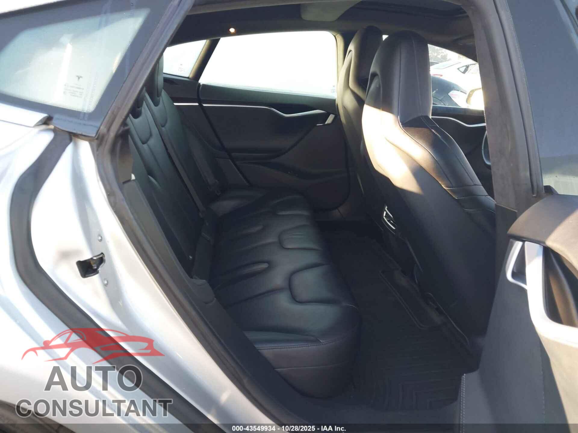 TESLA MODEL S 2015 - 5YJSA1H26FF085180