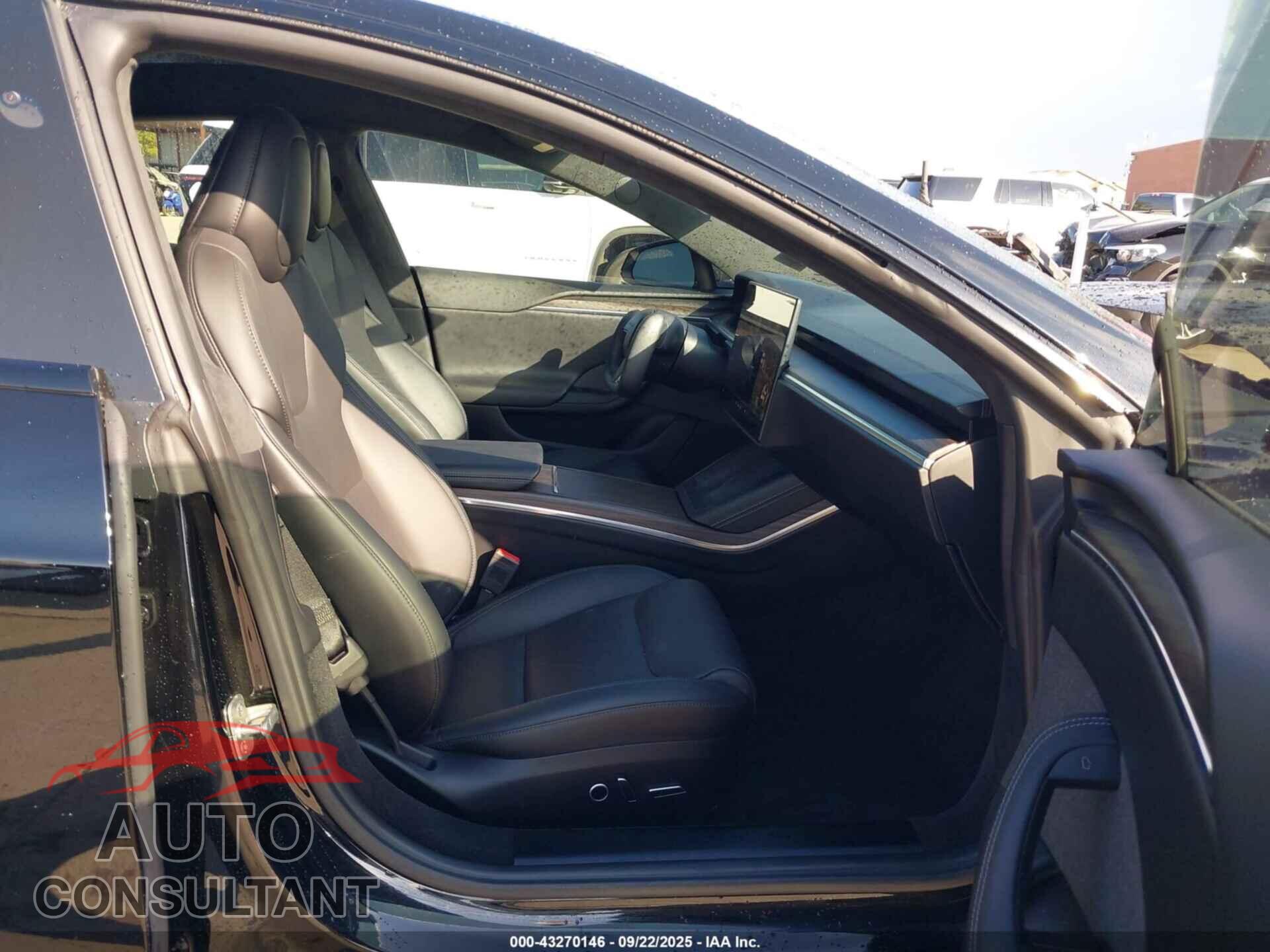 TESLA MODEL S 2023 - 5YJSA1E52PF519904