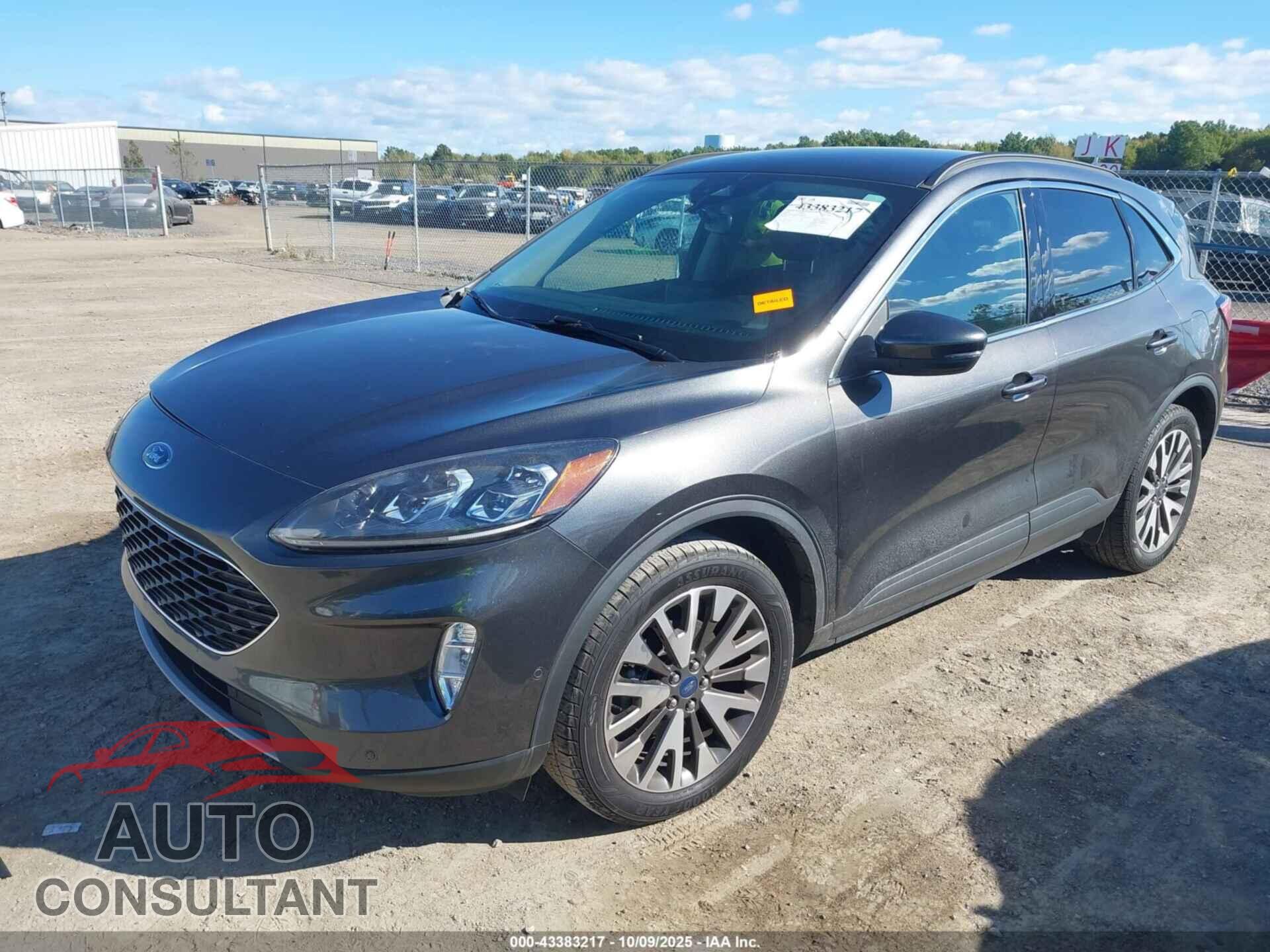 FORD ESCAPE 2020 - 1FMCU9J90LUA80914
