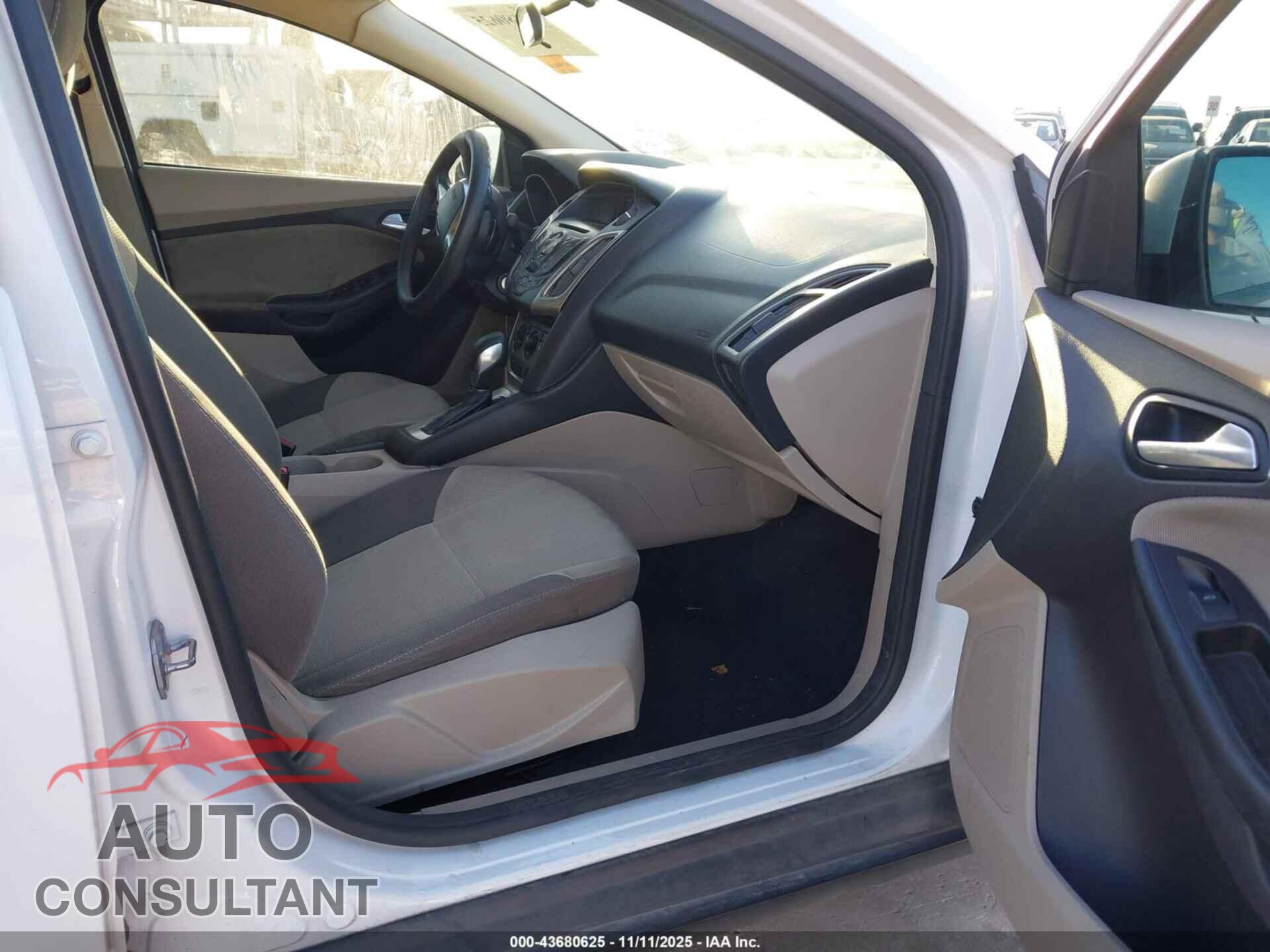 FORD FOCUS 2014 - 1FADP3F29EL254020