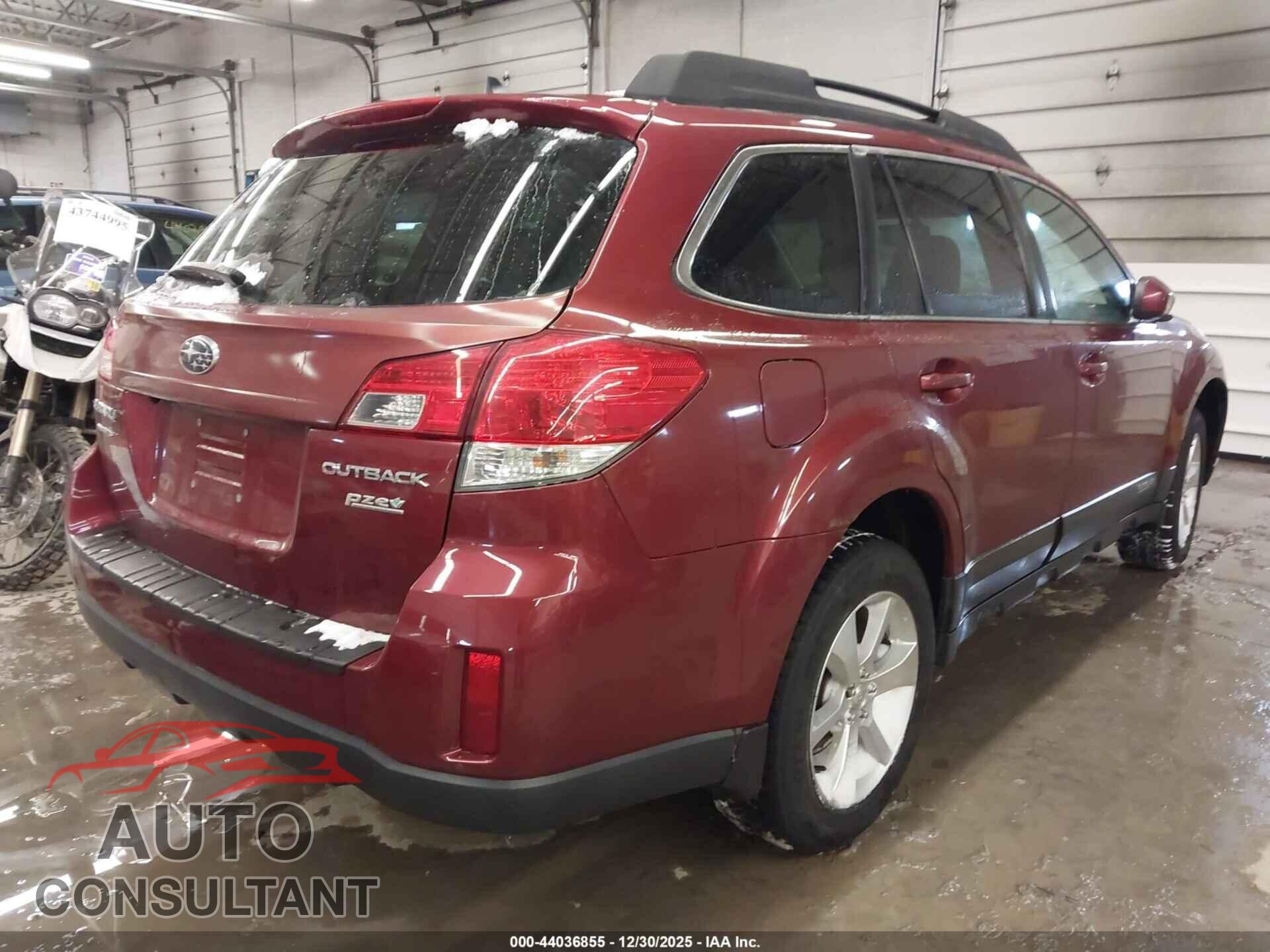 SUBARU OUTBACK 2014 - 4S4BRBLC5E3240808