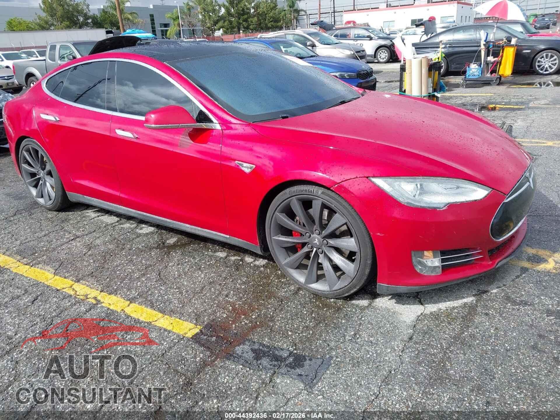 TESLA MODEL S 2013 - 5YJSA1CPXDFP09014