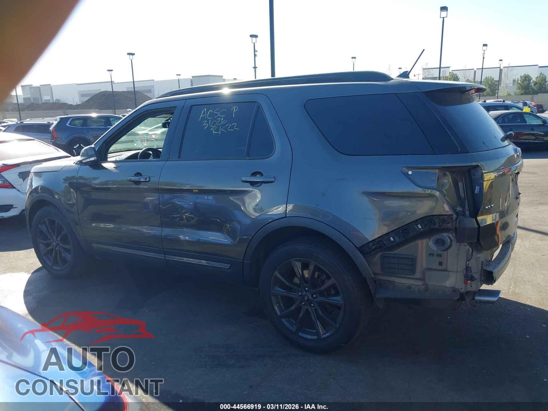 FORD EXPLORER 2018 - 1FM5K7D82JGB65626
