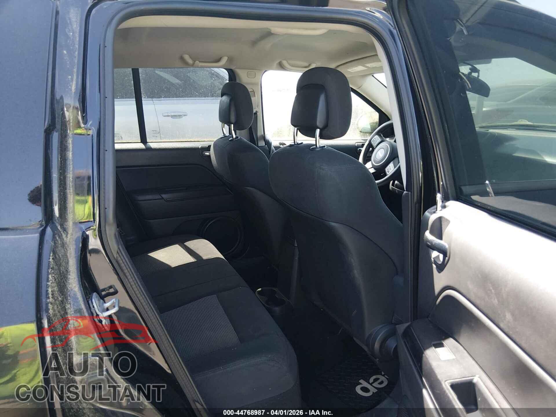 JEEP COMPASS 2011 - 1J4NT1FA2BD224363