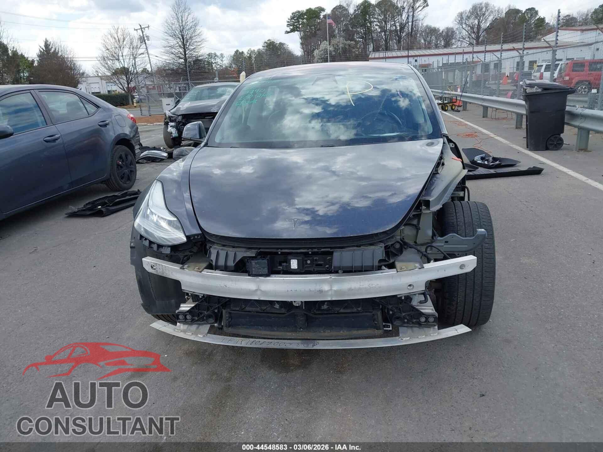 TESLA MODEL 3 2018 - 5YJ3E1EA2JF013390