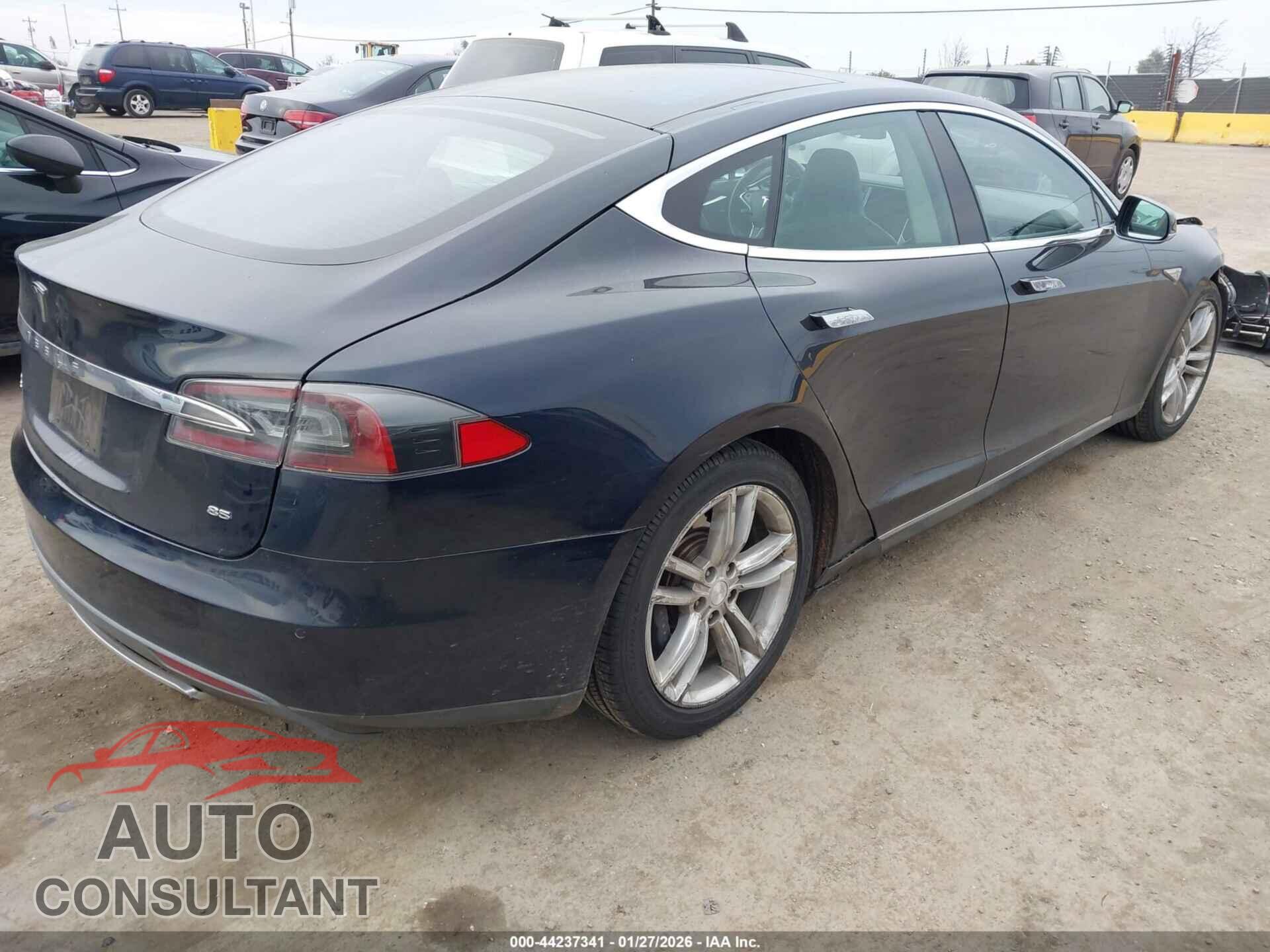 TESLA MODEL S 2013 - 5YJSA1CN2DFP21138