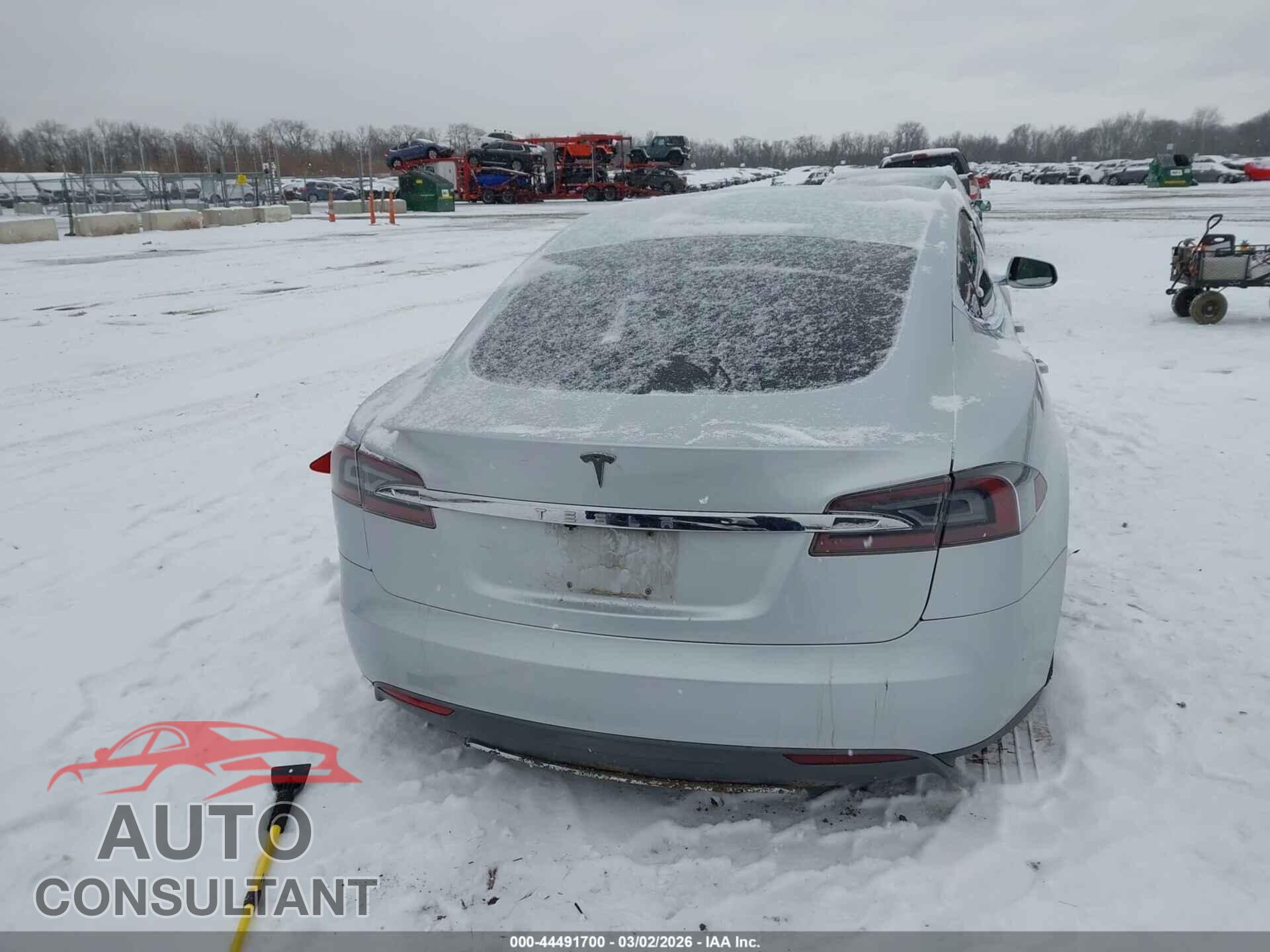 TESLA MODEL S 2013 - 5YJSA1CN2DFP07000