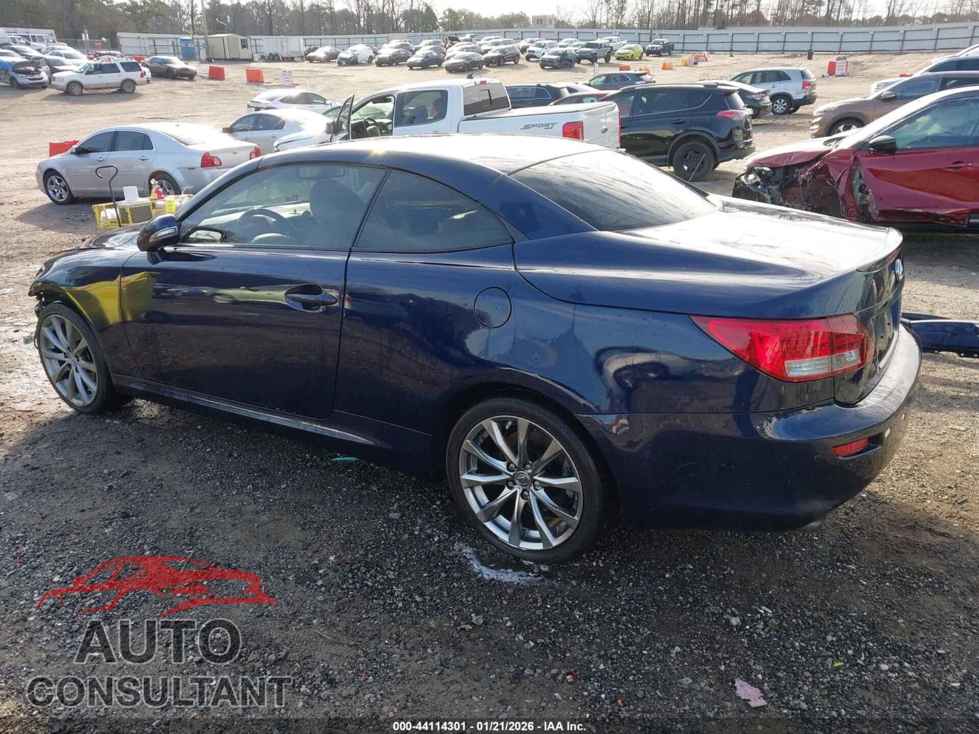 LEXUS IS 250C 2013 - JTHFF2C25D2528546