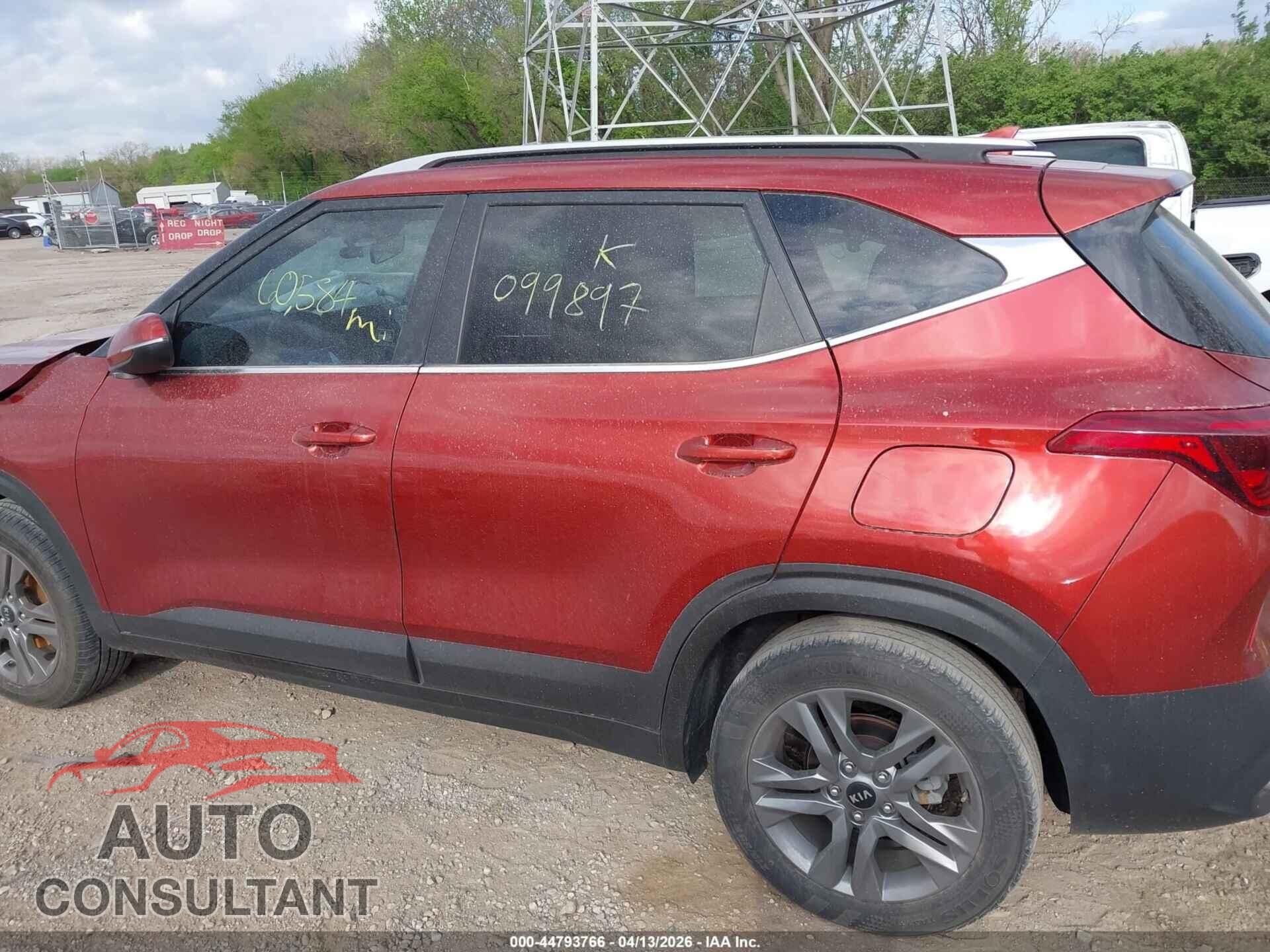 KIA SELTOS 2021 - KNDEU2AA2M7099897
