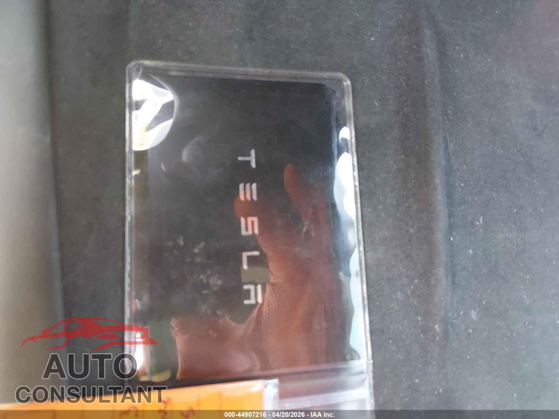 TESLA MODEL 3 2024 - 5YJ3E1ET8RF829372