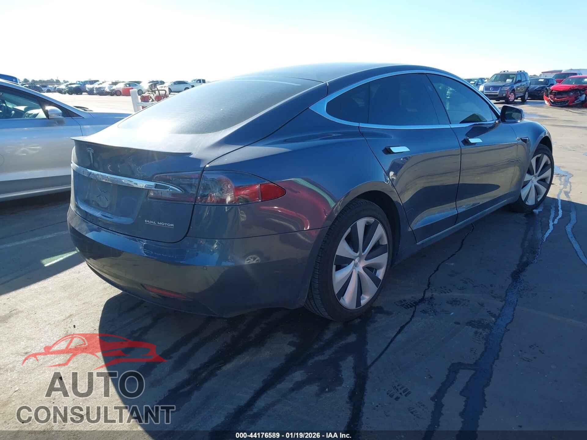 TESLA MODEL S 2021 - 5YJSA1E44MF427888
