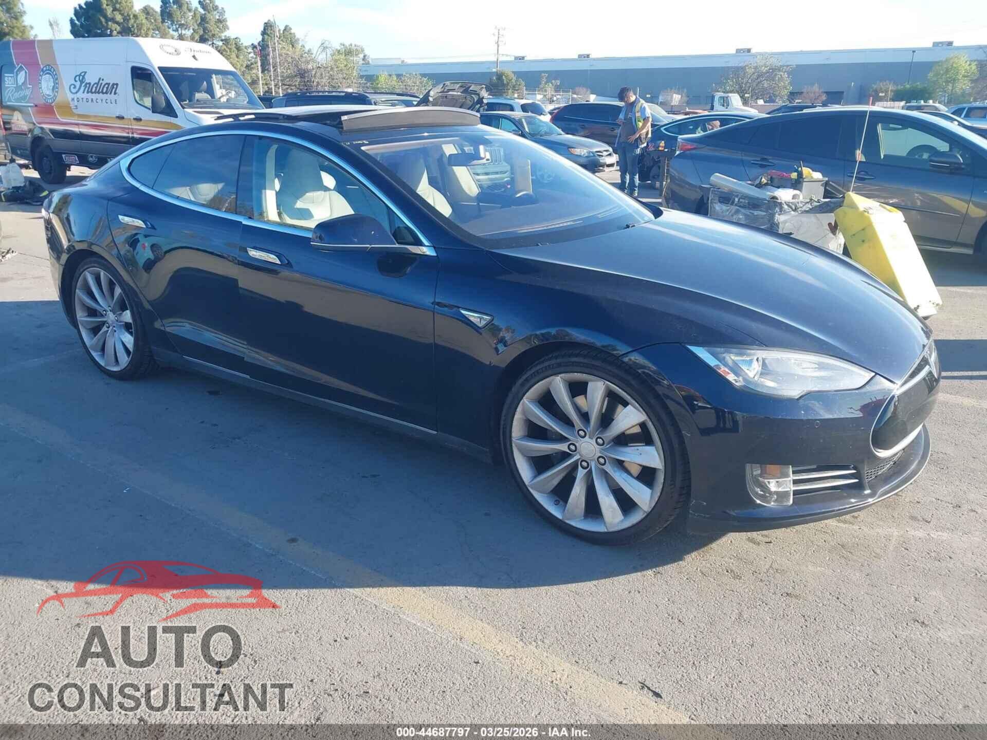 TESLA MODEL S 2013 - 5YJSA1CP9DFP21607