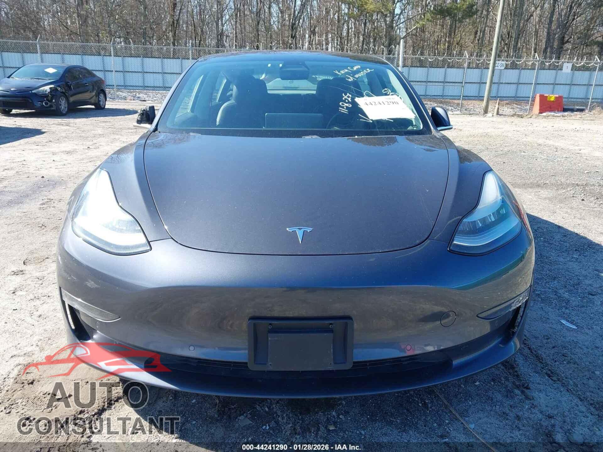 TESLA MODEL 3 2018 - 5YJ3E1EBXJF064077