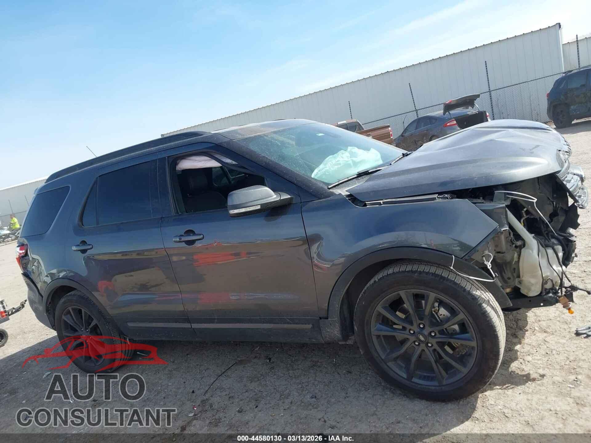 FORD EXPLORER 2018 - 1FM5K7D88JGB30492
