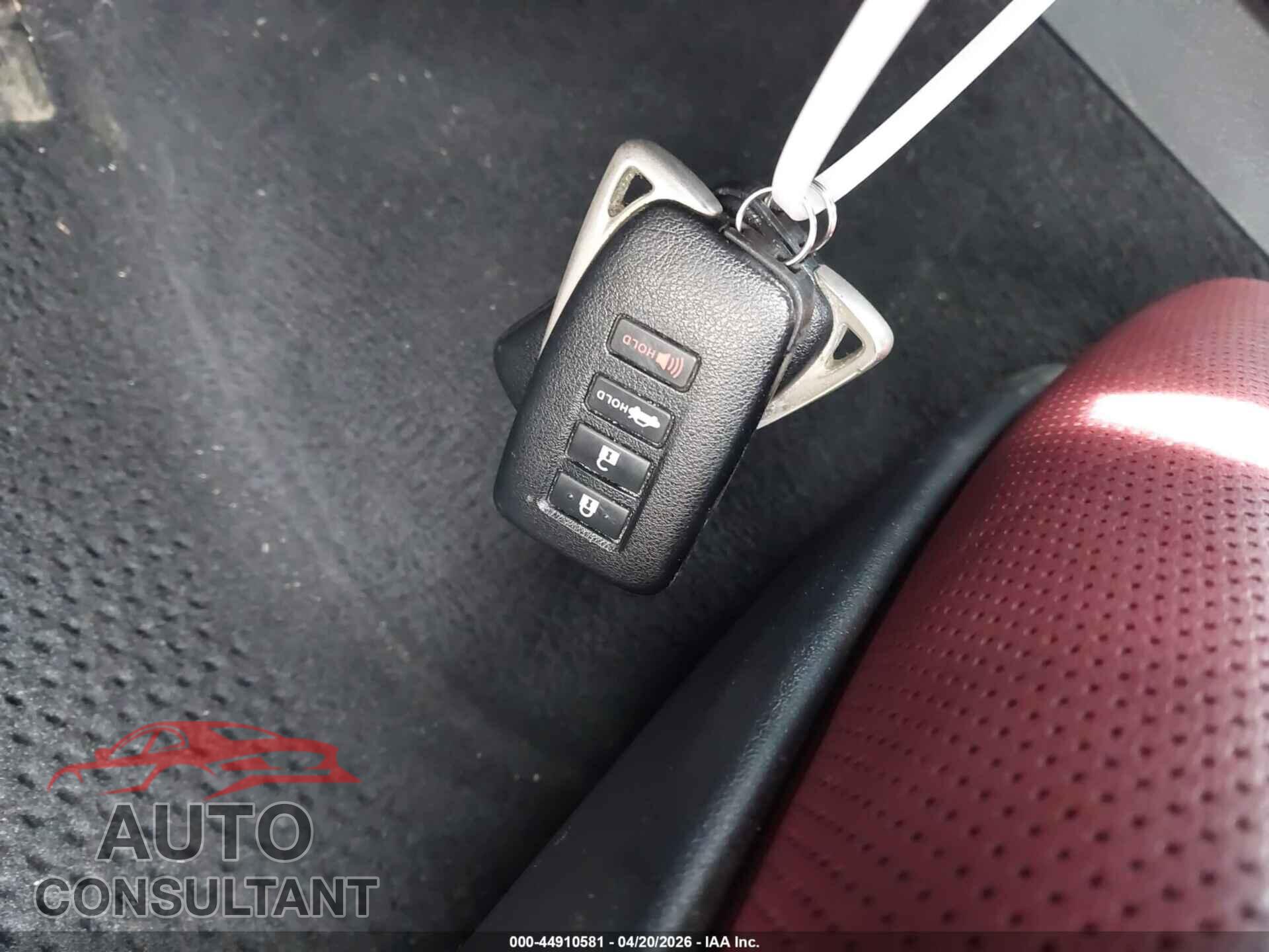 LEXUS IS 250 2015 - JTHCF1D27F5028451