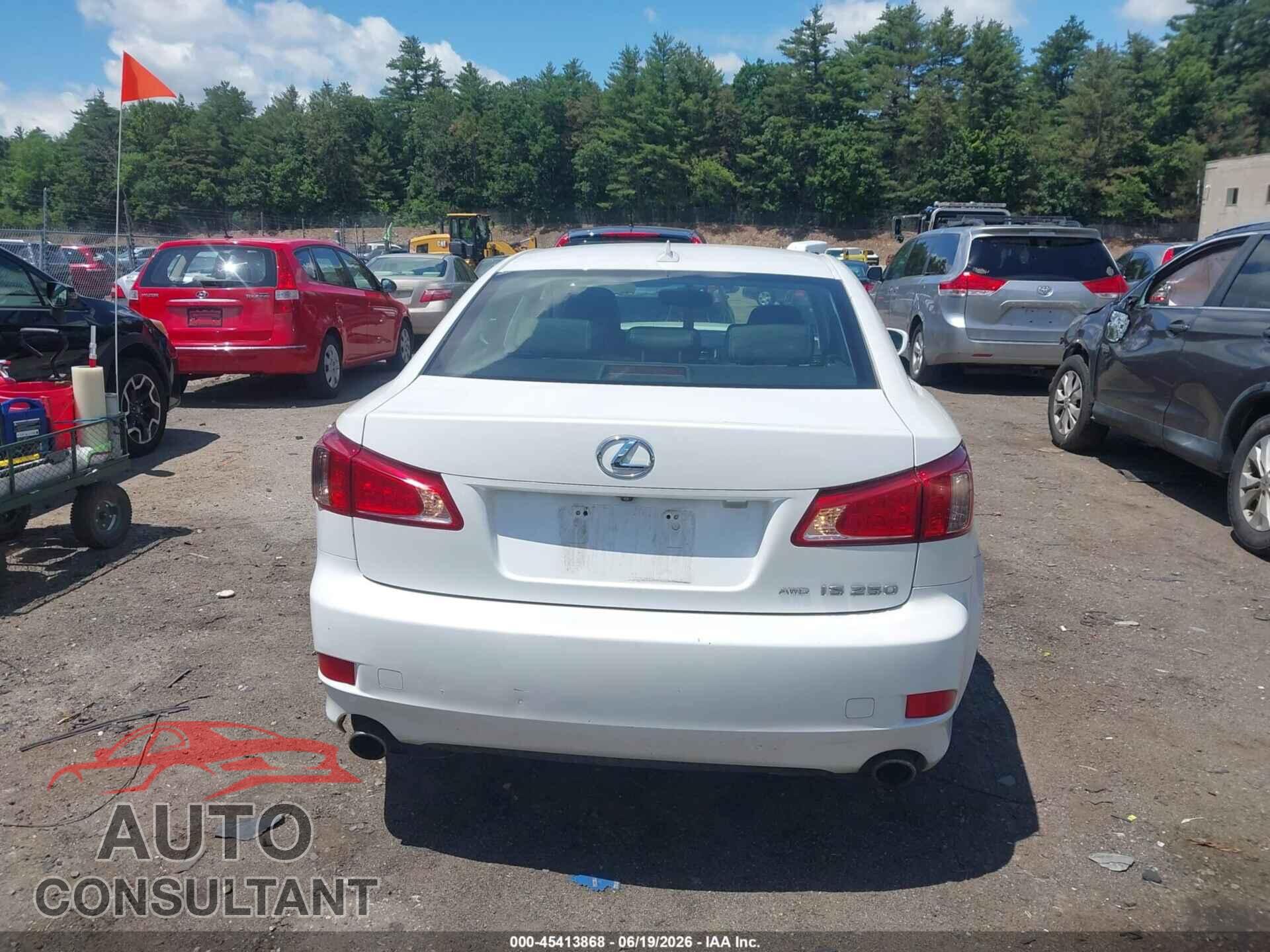 LEXUS IS 250 2011 - JTHCF5C20B5052531