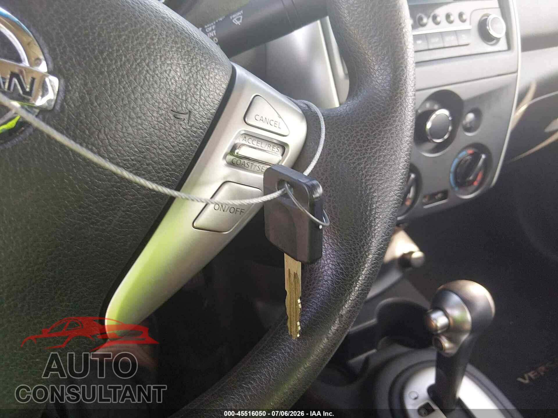 NISSAN VERSA 2017 - 3N1CN7AP3HL833005