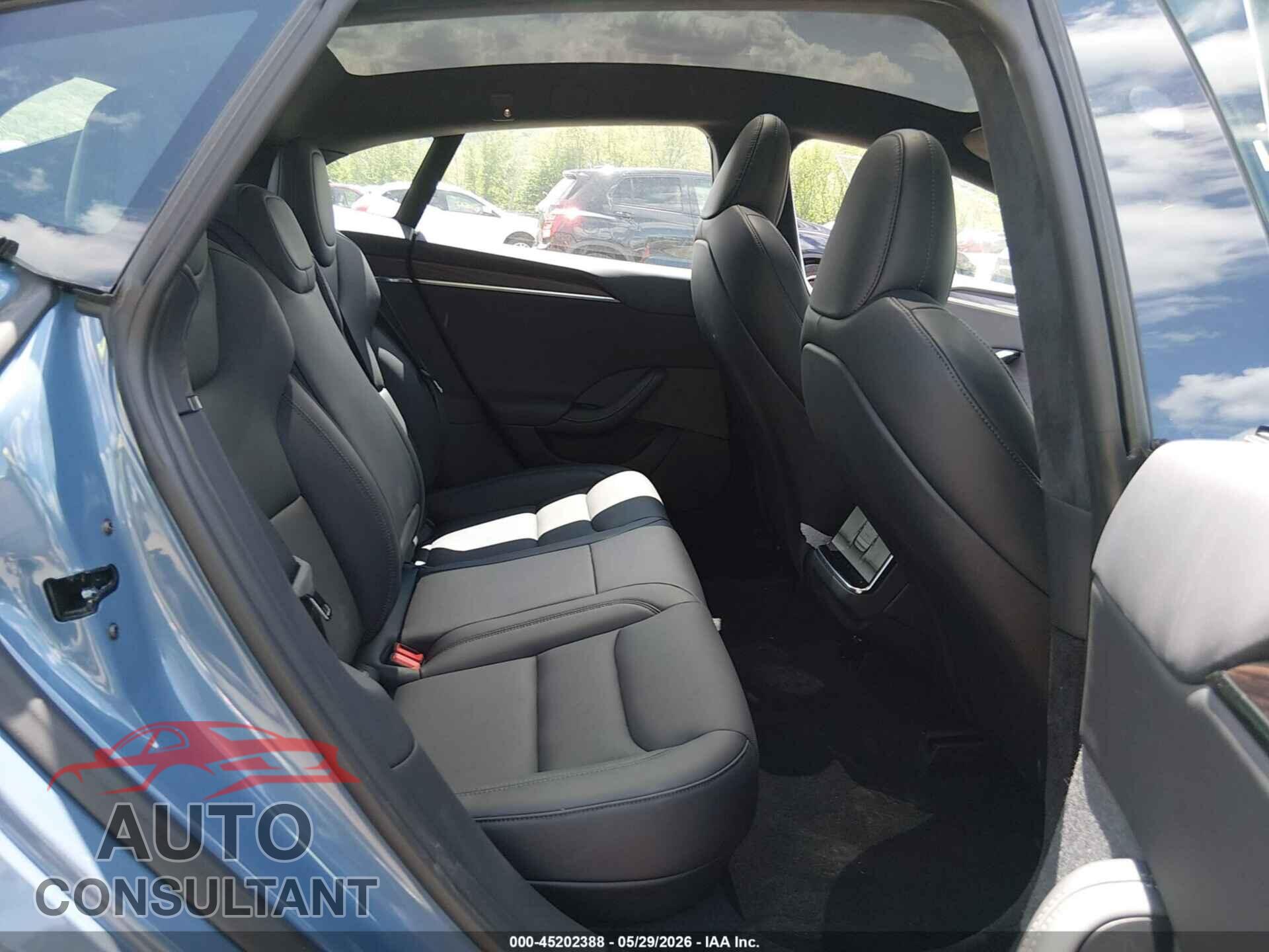 TESLA MODEL S 2026 - 5YJSA1E51TF563547