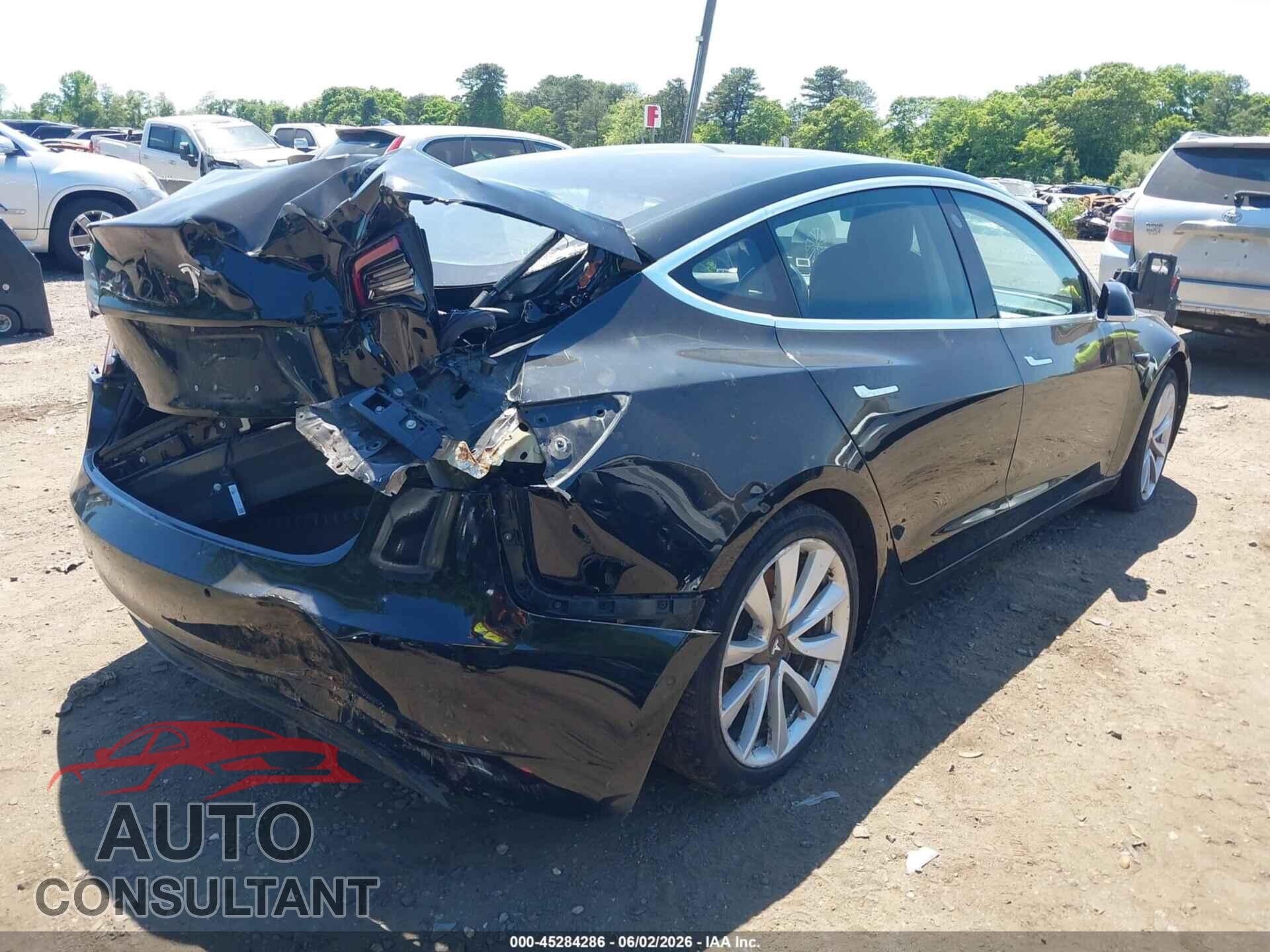 TESLA MODEL 3 2018 - 5YJ3E1EA5JF049736