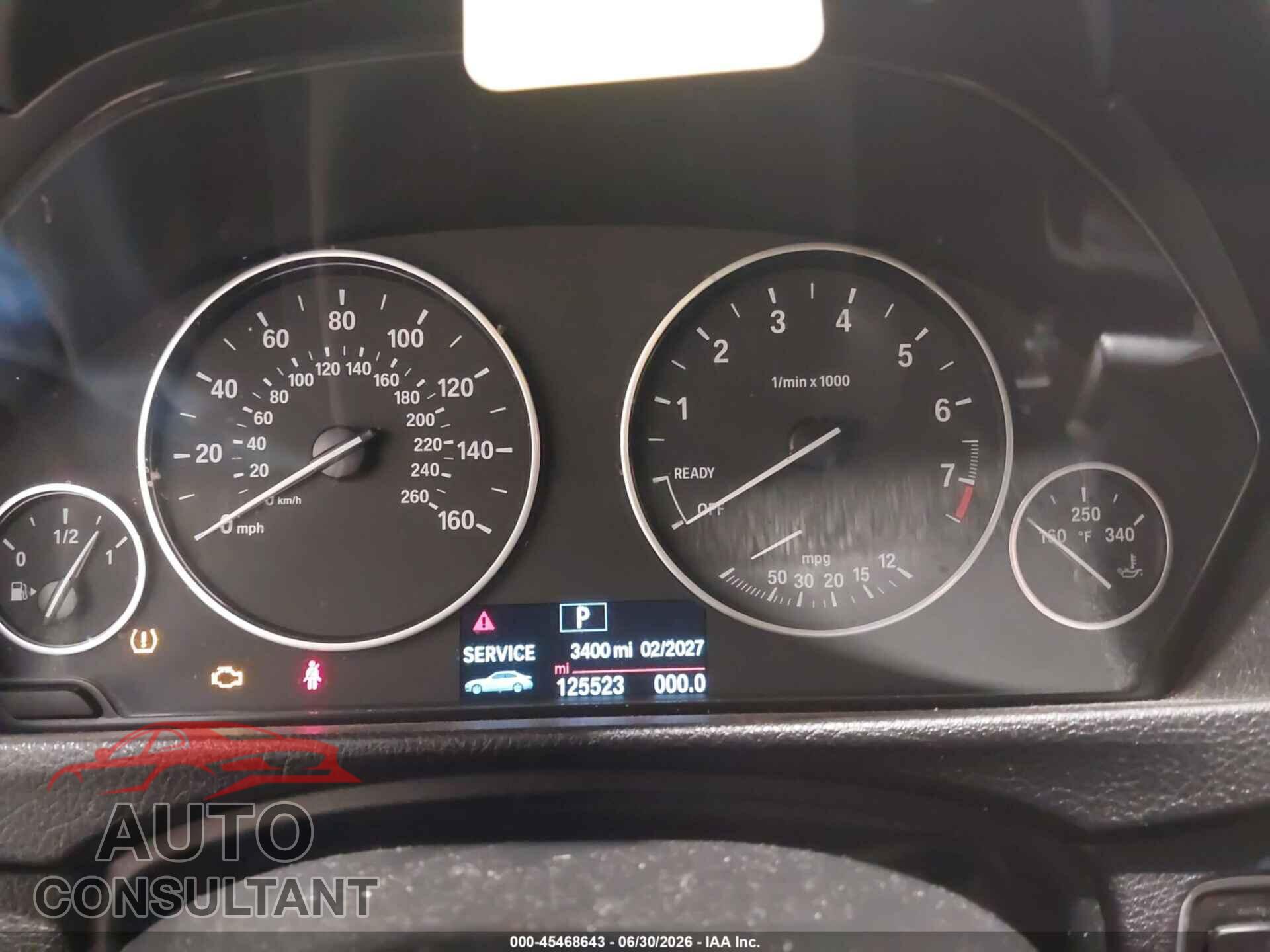 BMW 320I 2016 - WBA8E5G53GNU20123