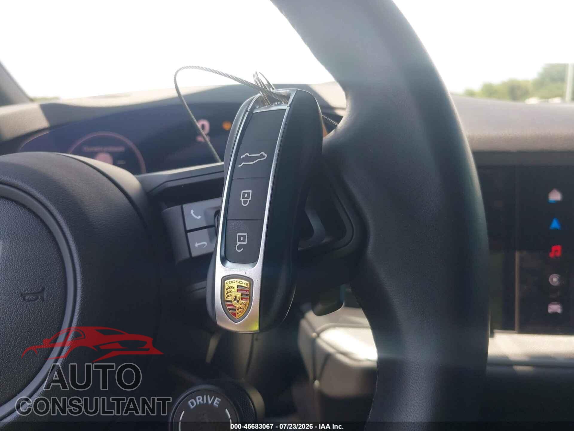 PORSCHE CAYENNE 2024 - WP1AA2AY8RDA07767