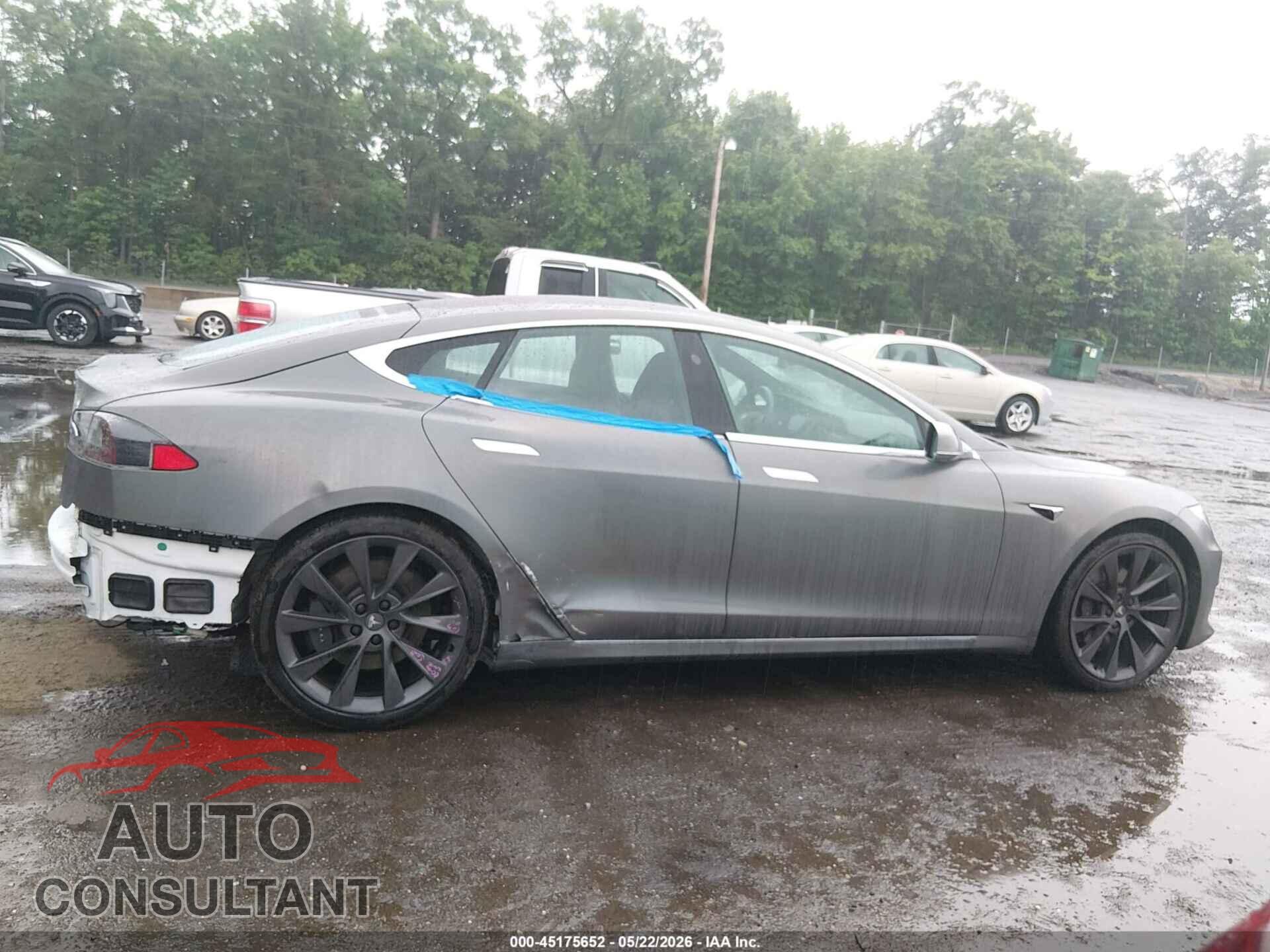 TESLA MODEL S 2020 - 5YJSA1E20LF413371