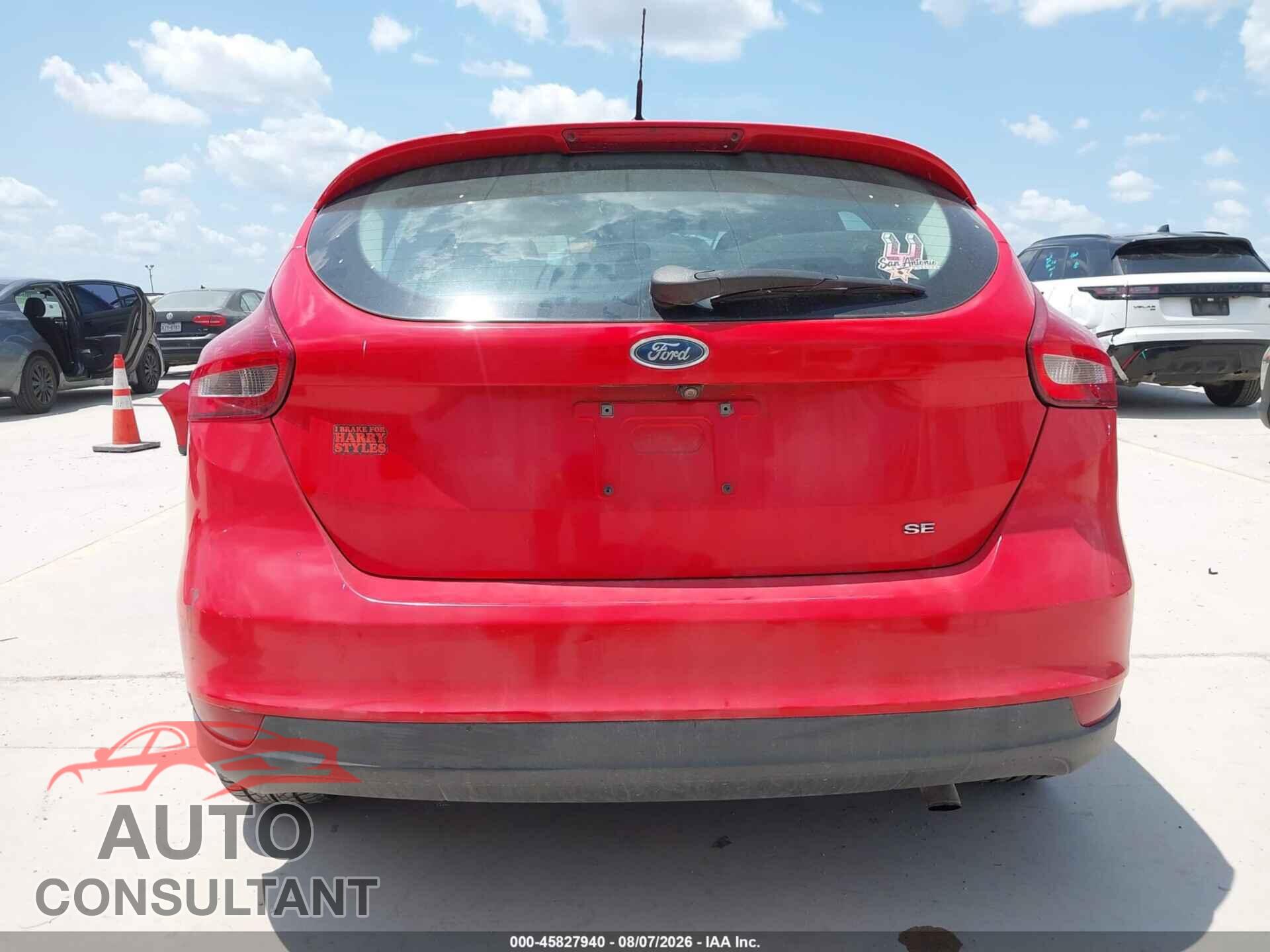 FORD FOCUS 2015 - 1FADP3K22FL290123