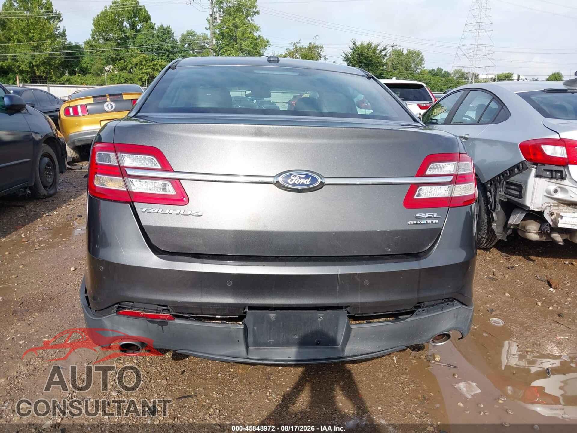 FORD TAURUS 2015 - 1FAHP2E81FG182676