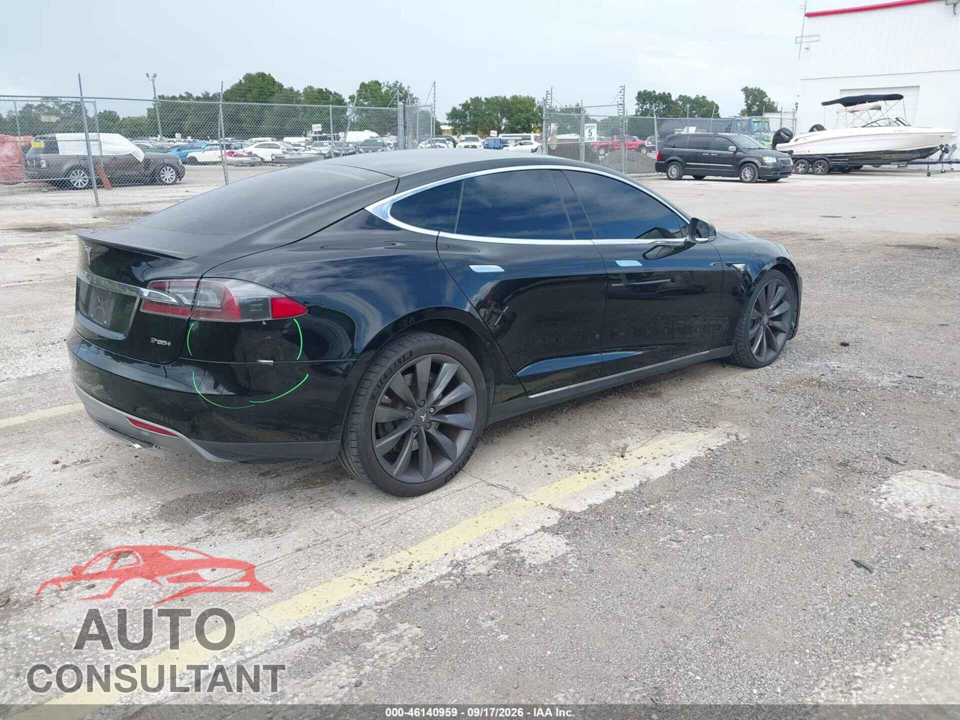 TESLA MODEL S 2013 - 5YJSA1CP5DFP12726