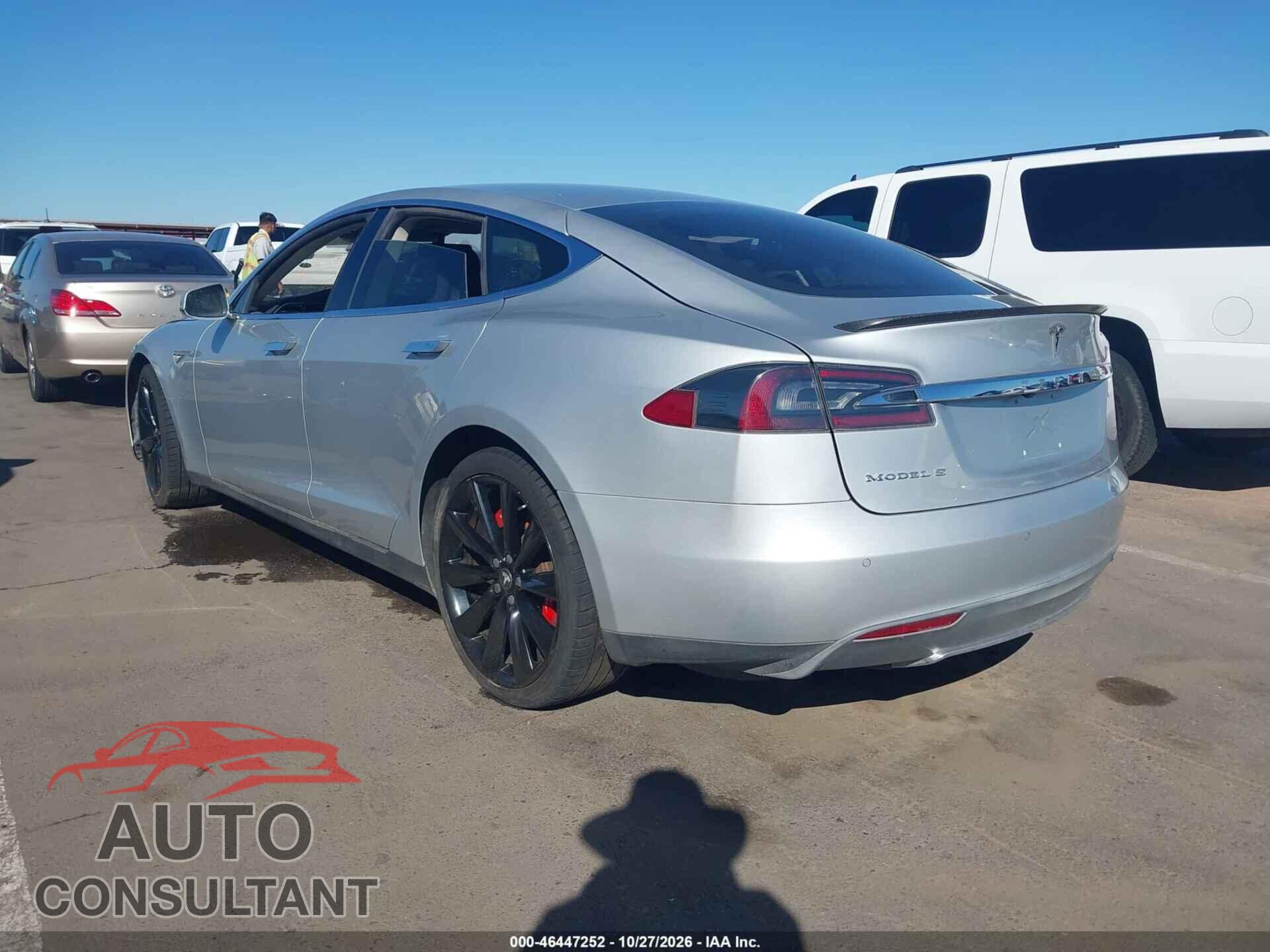 TESLA MODEL S 2014 - 5YJSA1H19EFP38266