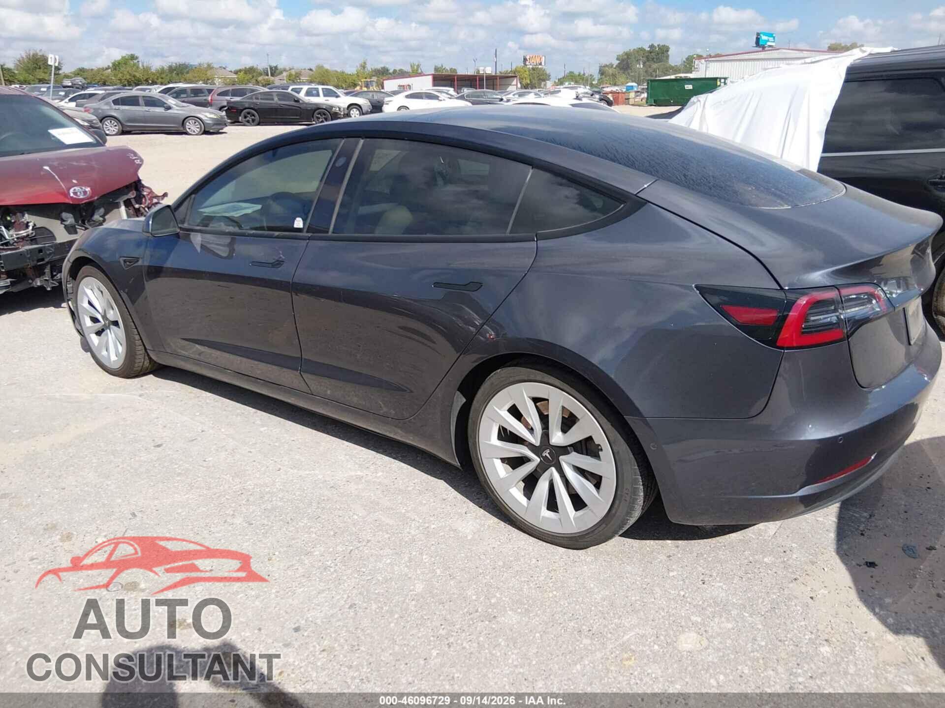 TESLA MODEL 3 2021 - 5YJ3E1EB2MF975377