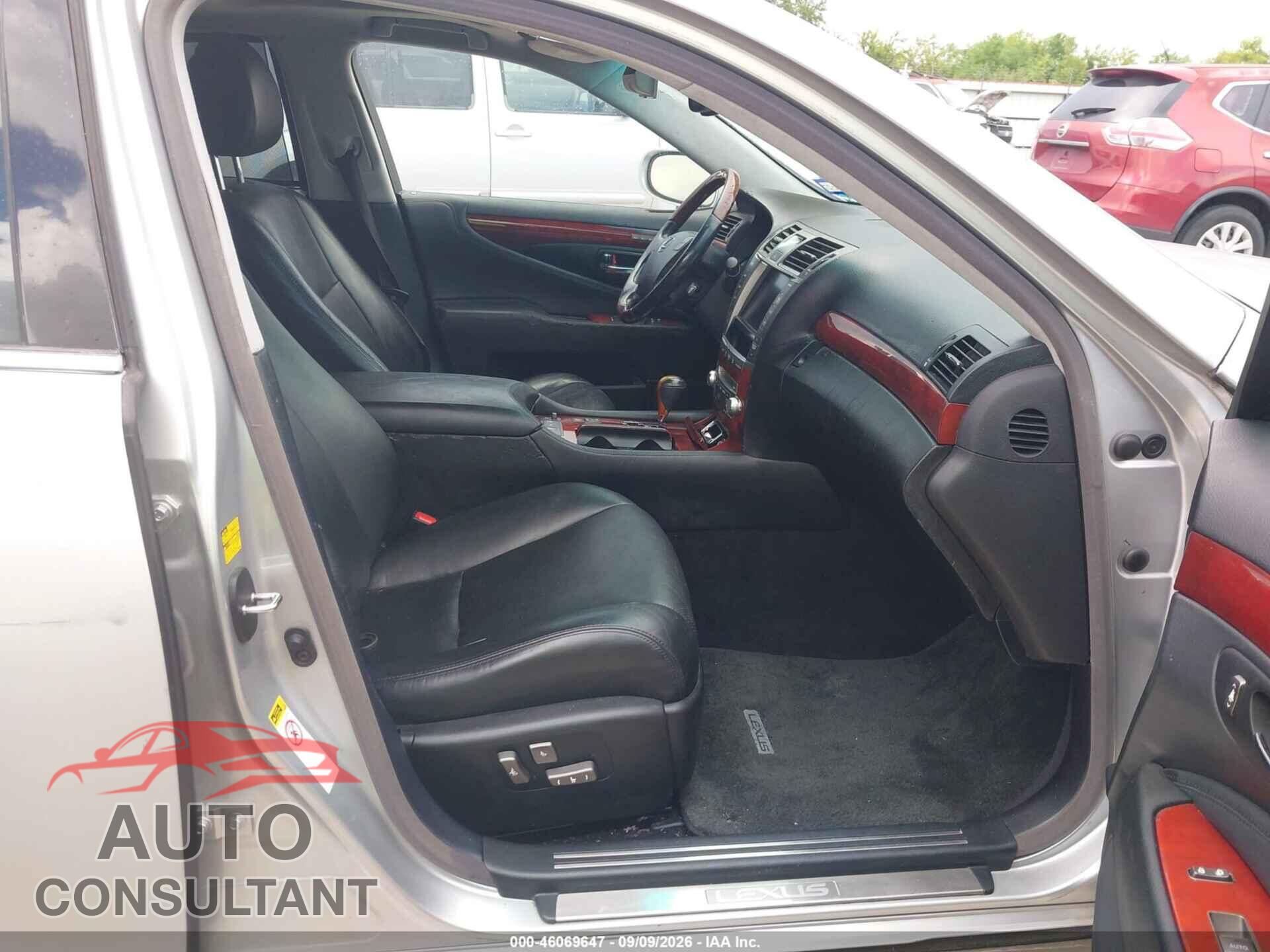 LEXUS LS 460 2010 - JTHGL5EF7A5041230