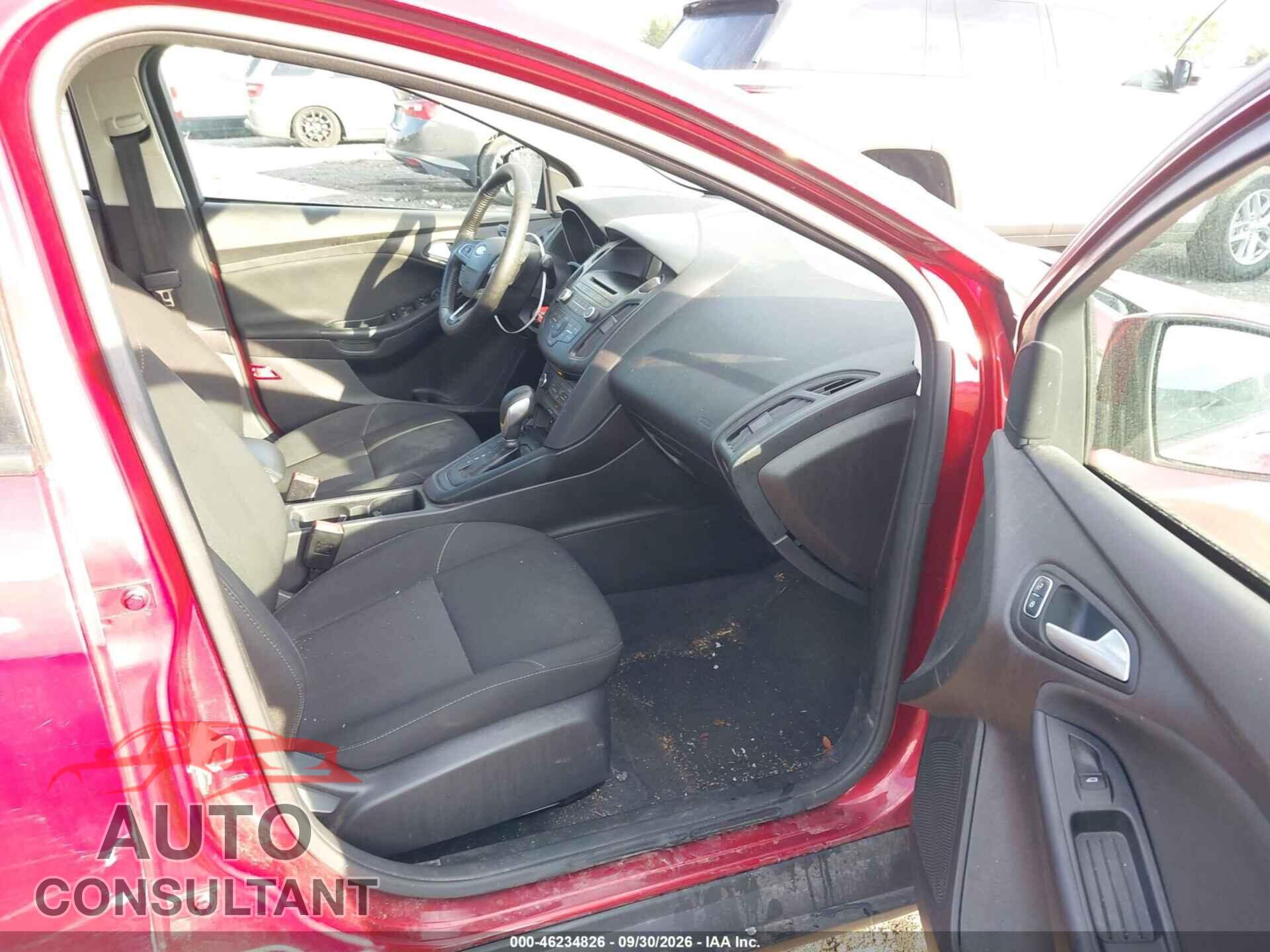 FORD FOCUS 2017 - 1FADP3F27HL203376