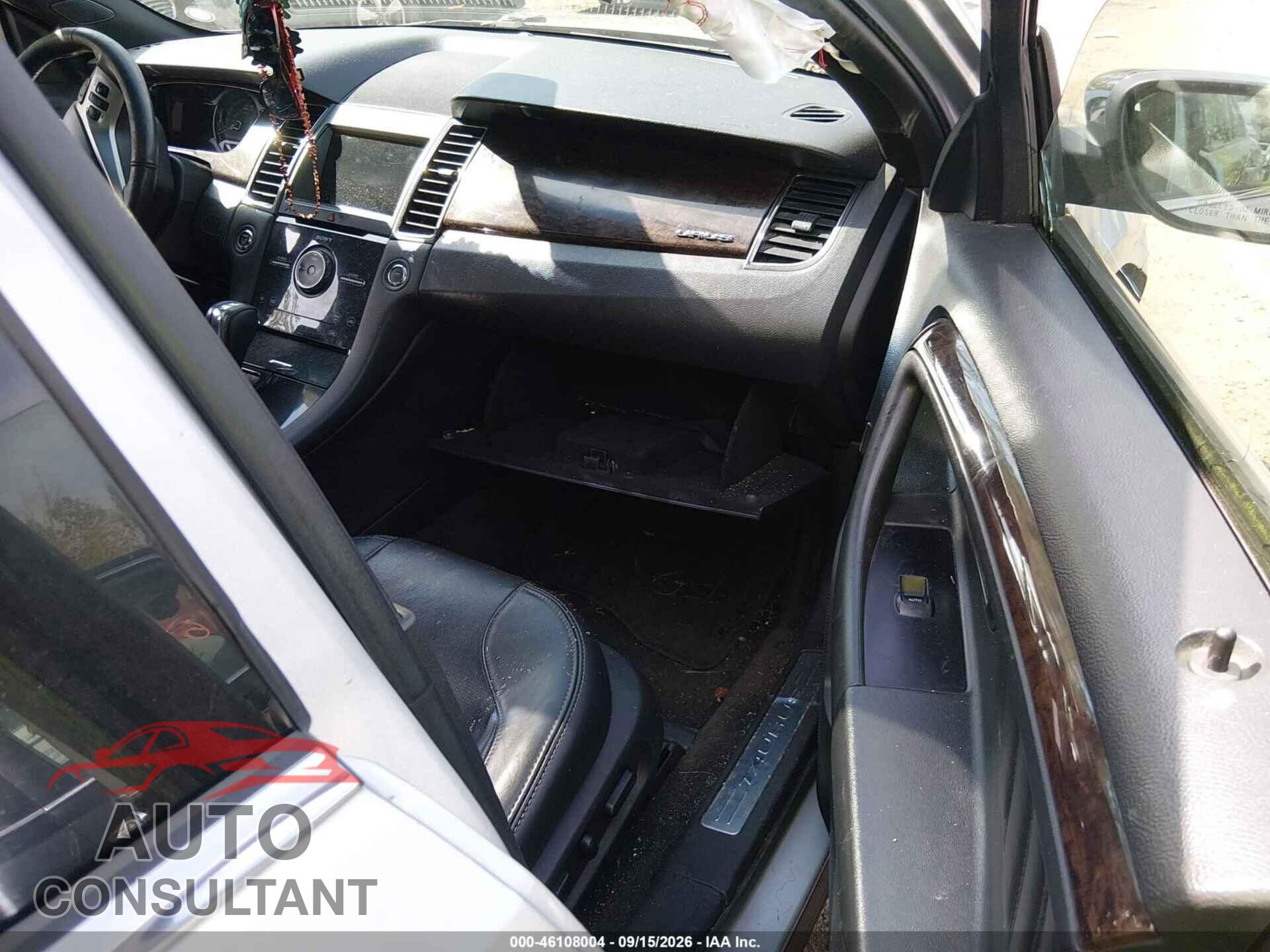 FORD TAURUS 2017 - 1FAHP2F83HG123601